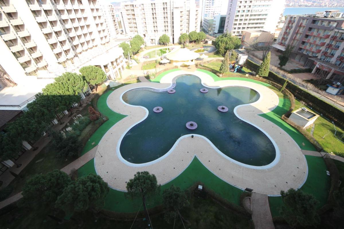 Menada Apartments in Royal Beach