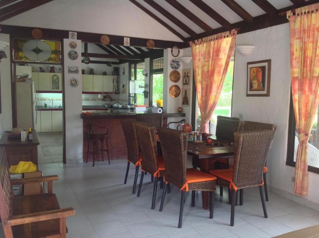 Acogedora Casa Finca con Jacuzzi 5Habs 18Personas RSH