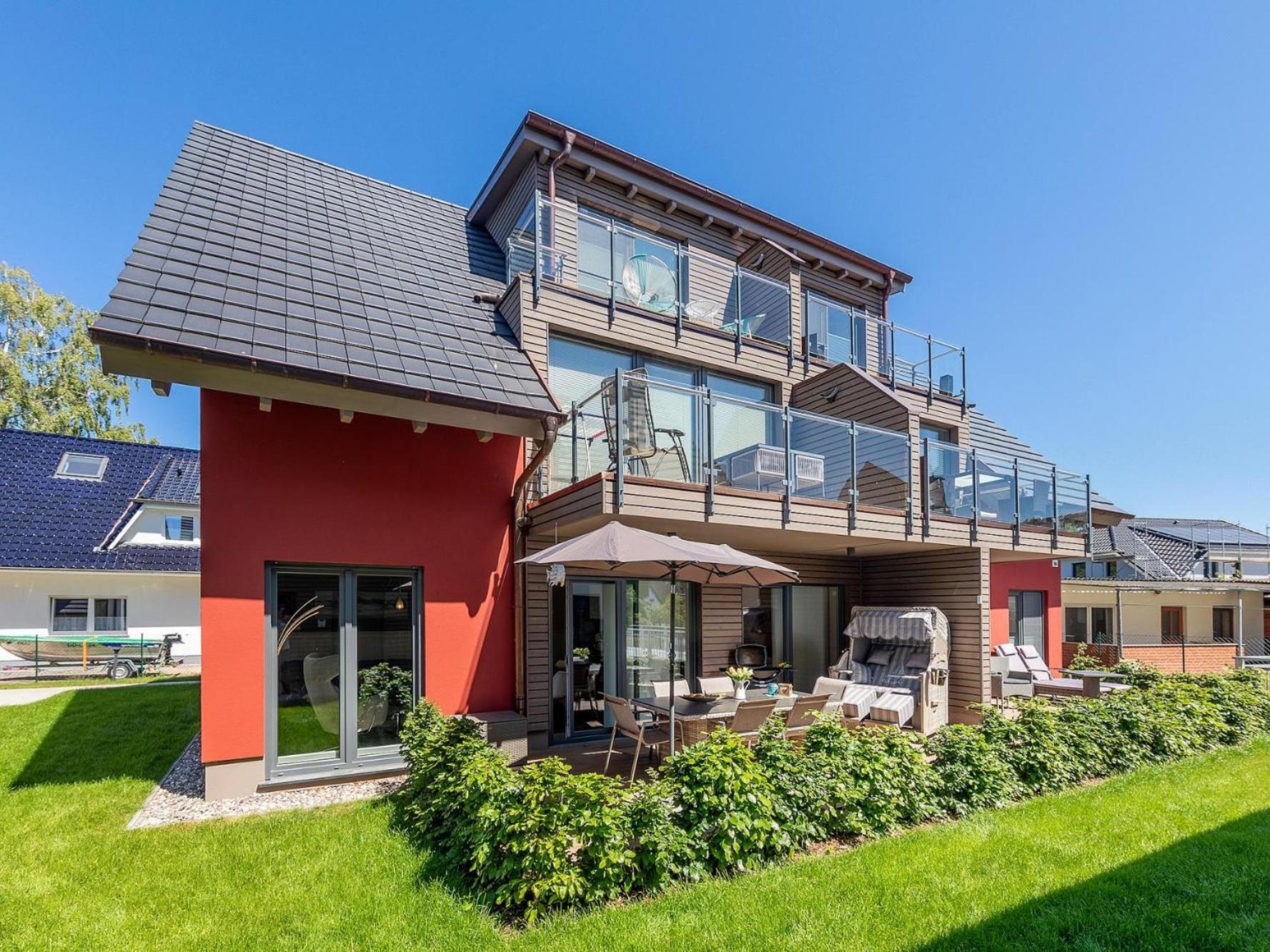 Haus Ostseewind - Strandwiese Zingst Suite Windböe - Ferienanlage Strandwiese en Zingst — building