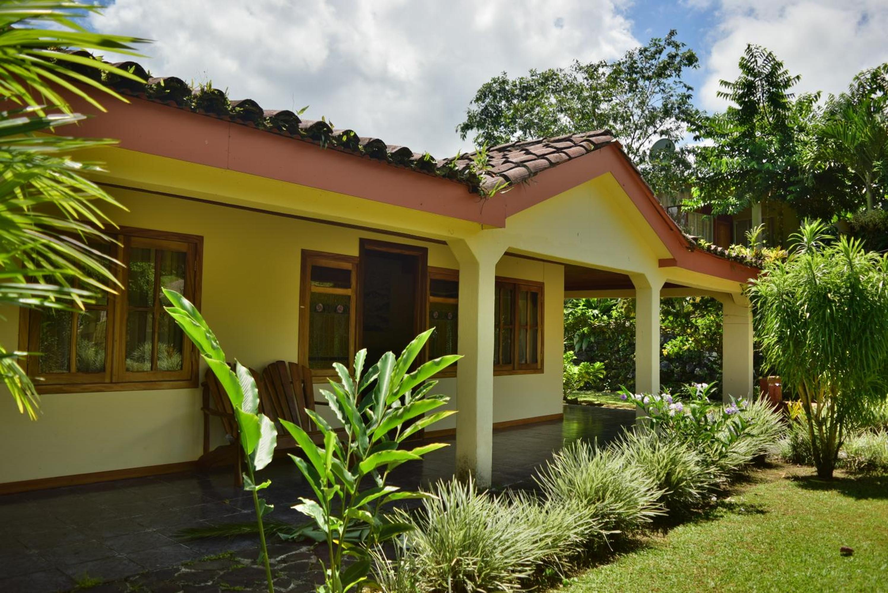 Mirador House Cozy & Private Home W Volcano View