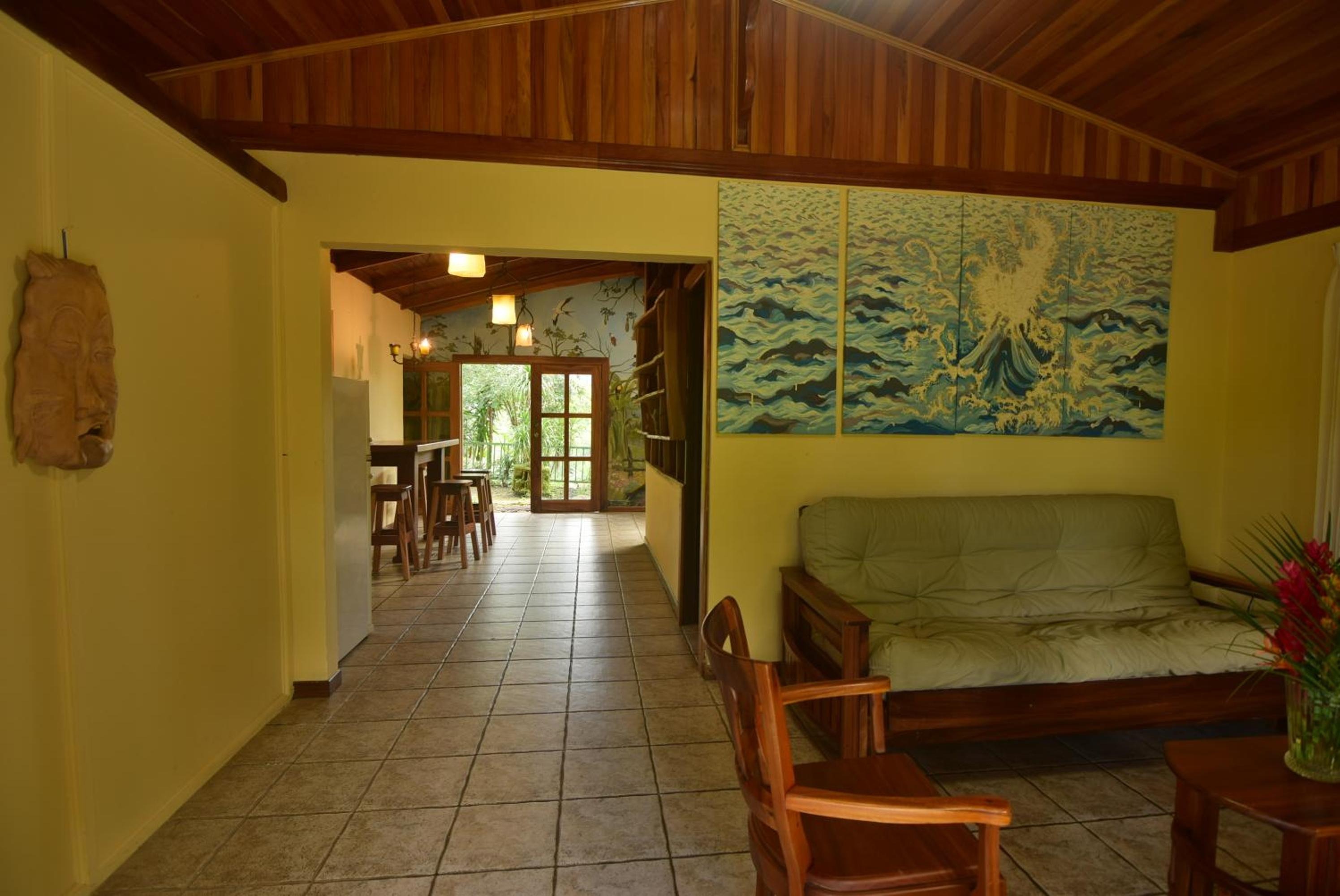 Mirador House Cozy & Private Home W Volcano View
