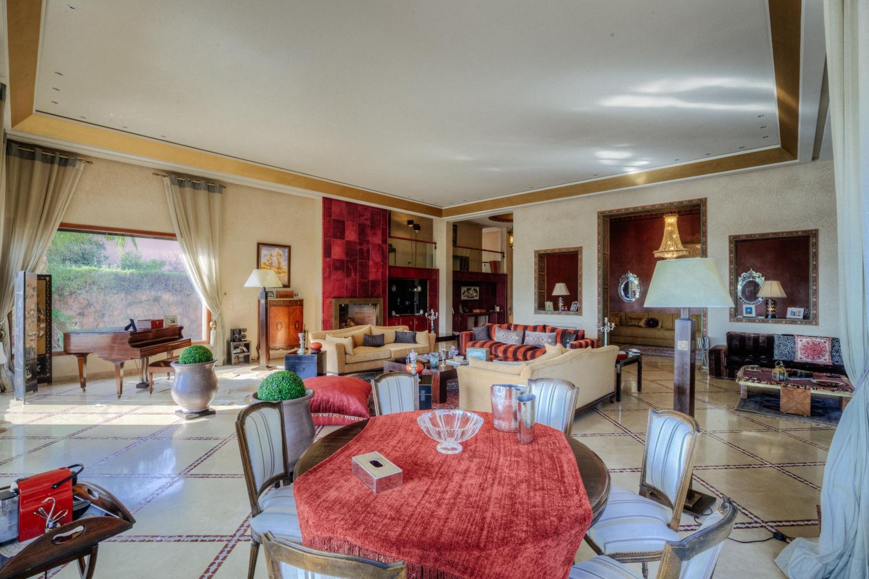 lounge