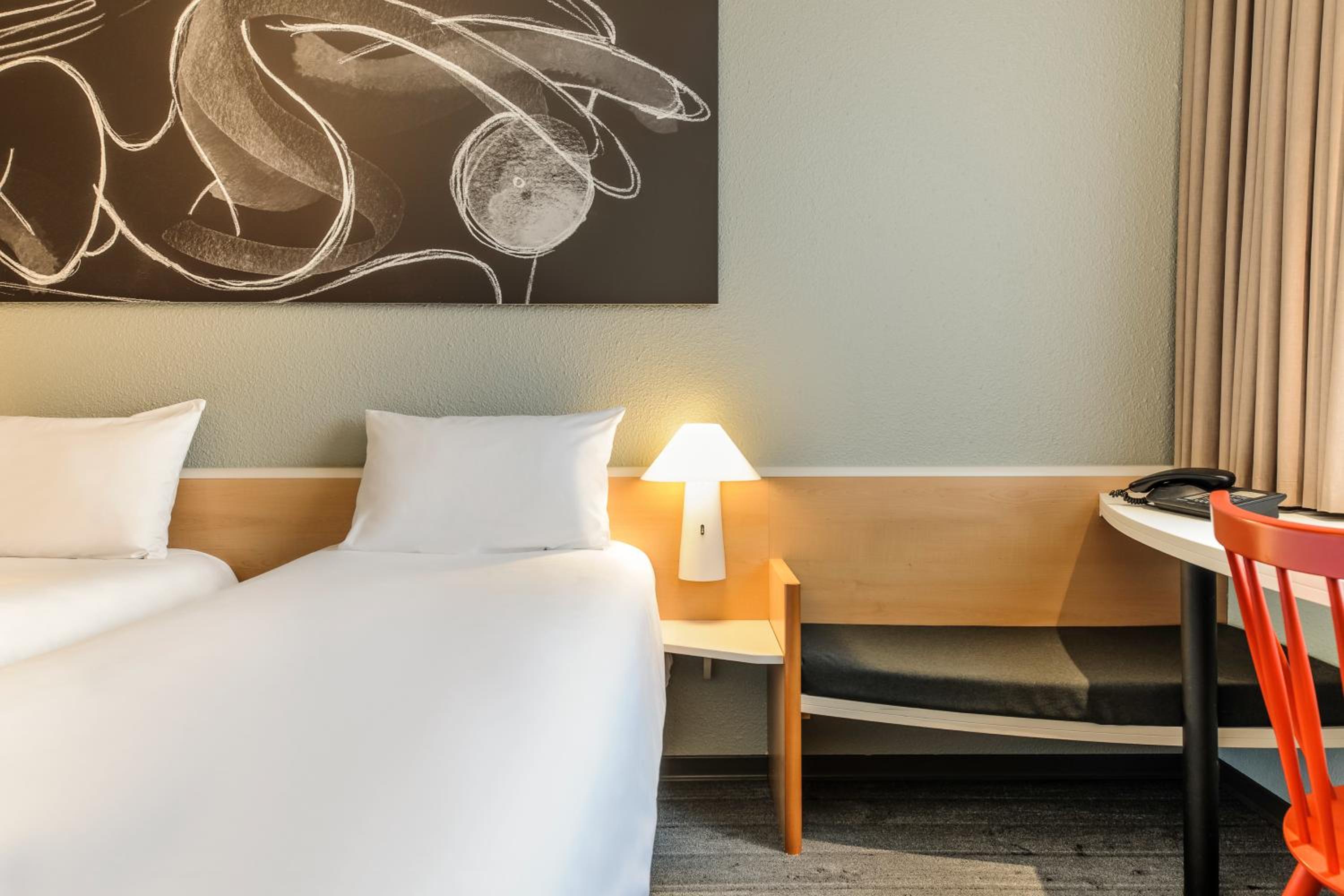 Hannover Vacations - ibis Hotel Hannover City - Property Image 52