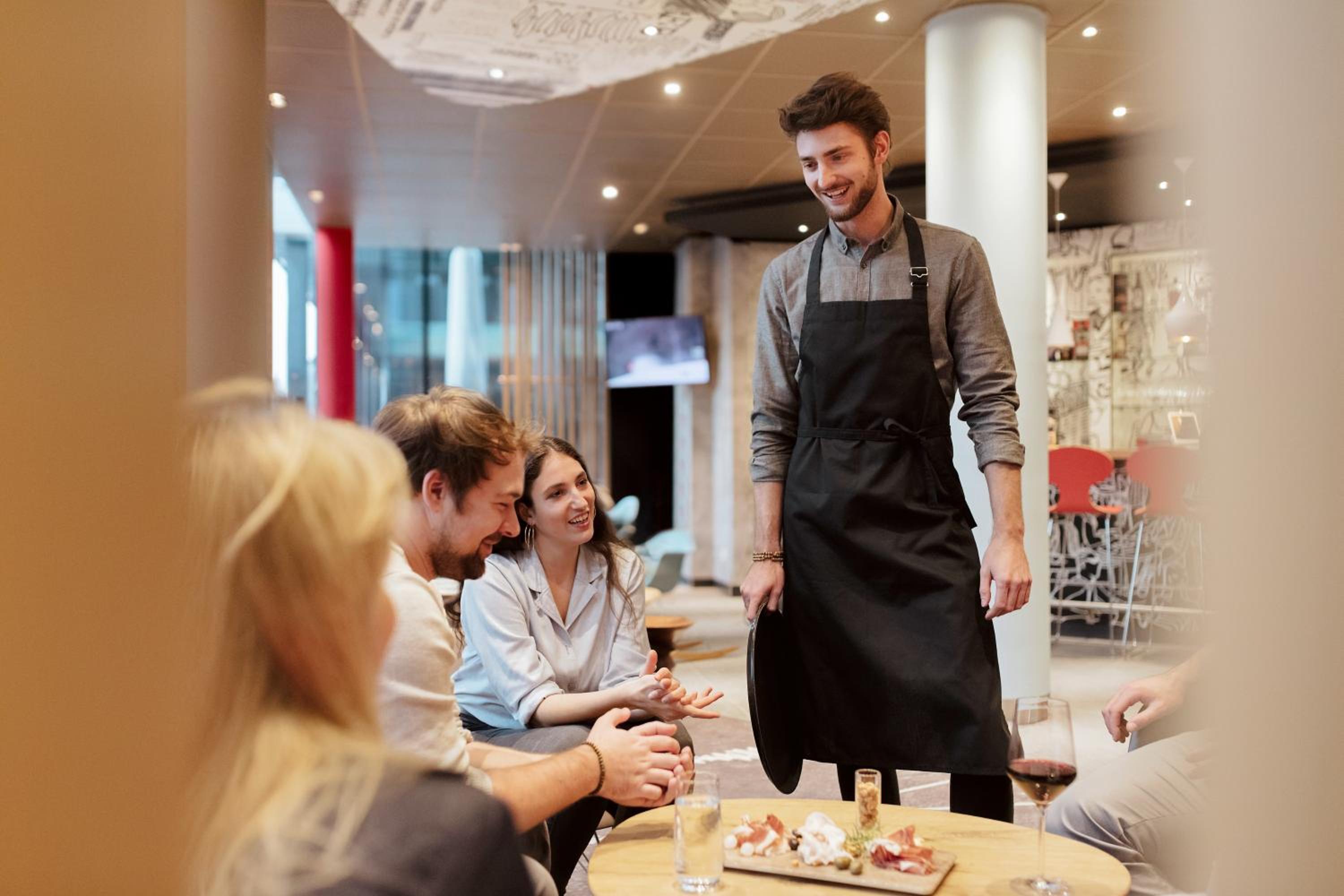 Hannover Vacations - ibis Hotel Hannover City - Property Image 17