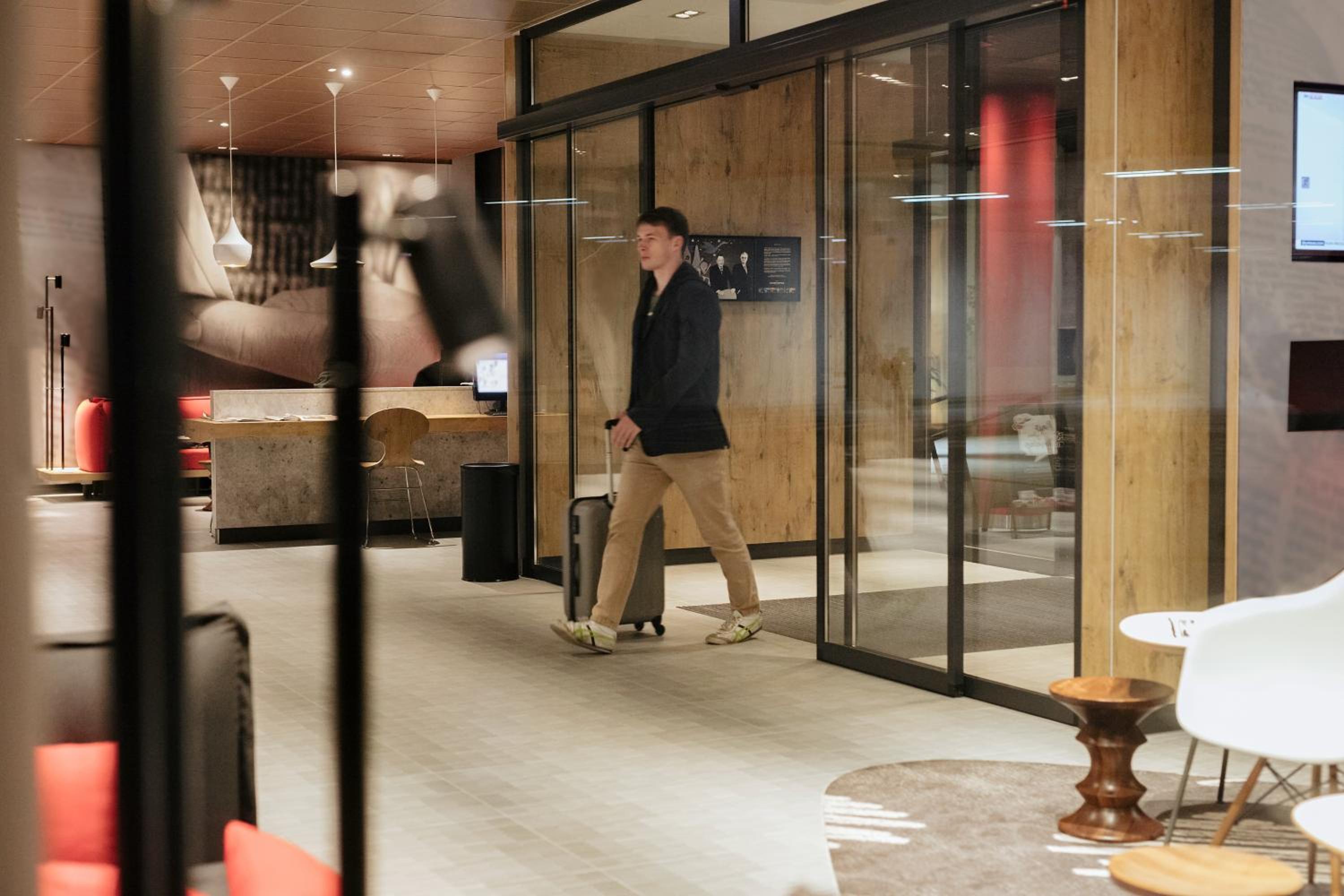 Hannover Vacations - ibis Hotel Hannover City - Property Image 11