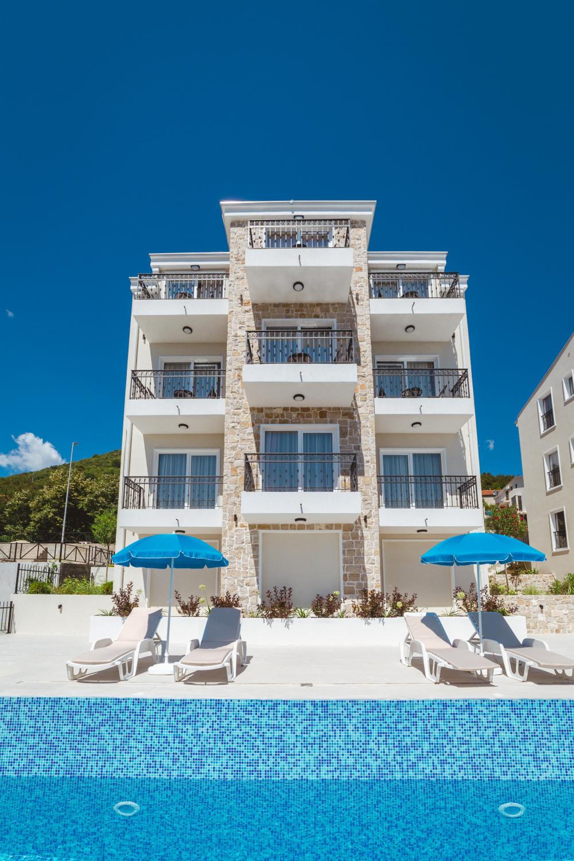 Villas Valentina view 3