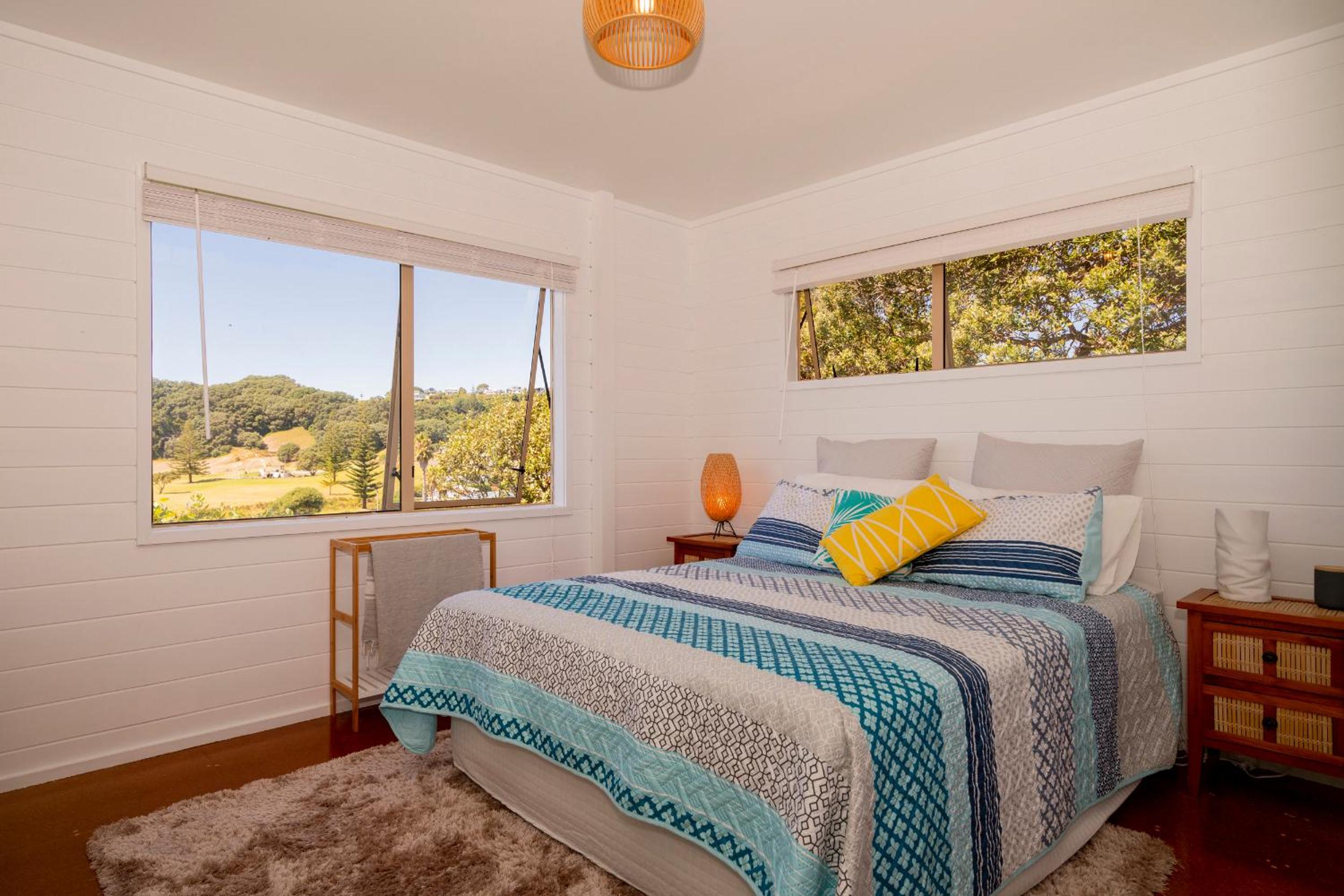 The Captain's Lookout - Onemana Holiday Home view 4