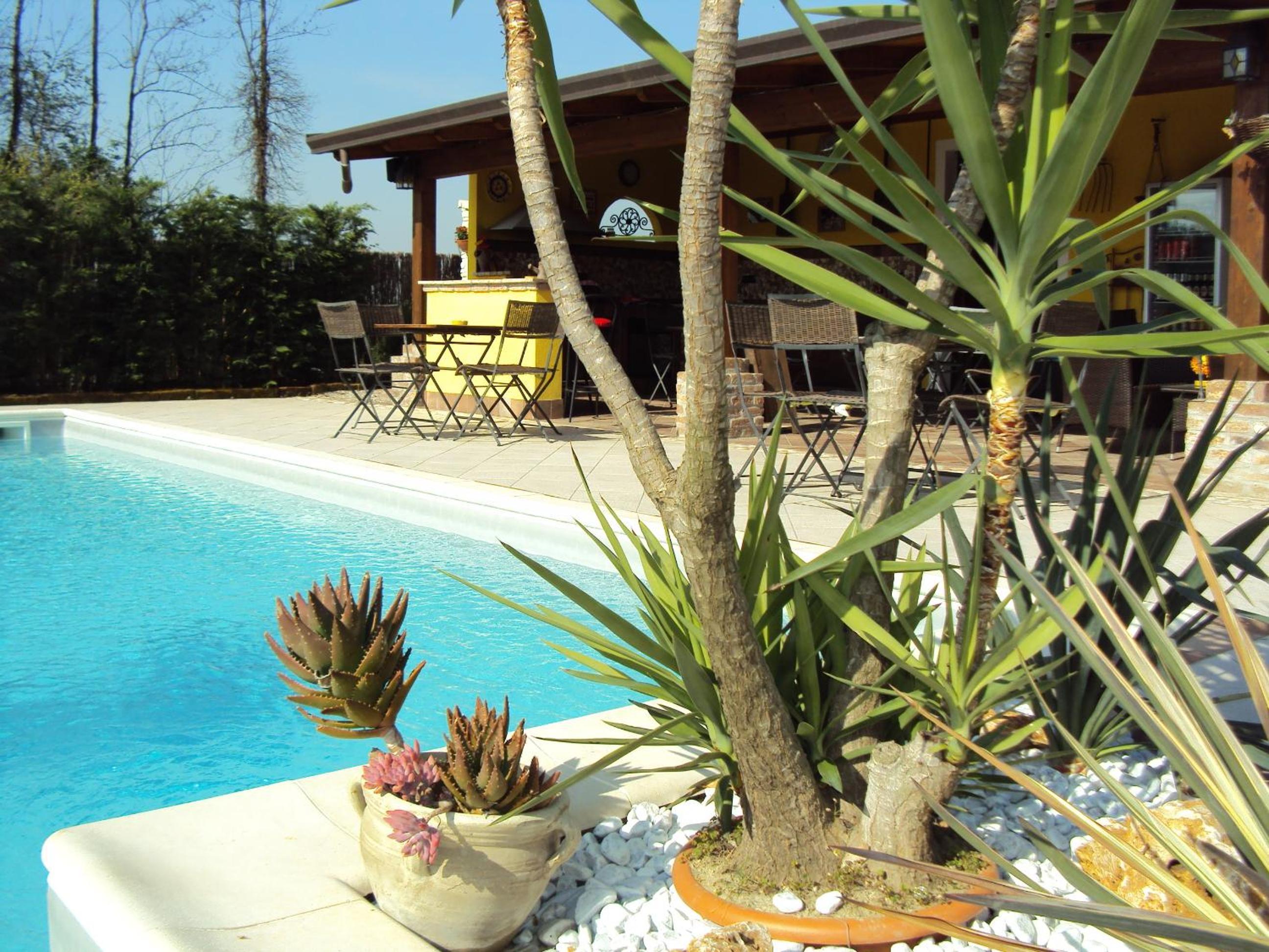 Casa di Campagna B&B La Corte Ferrara