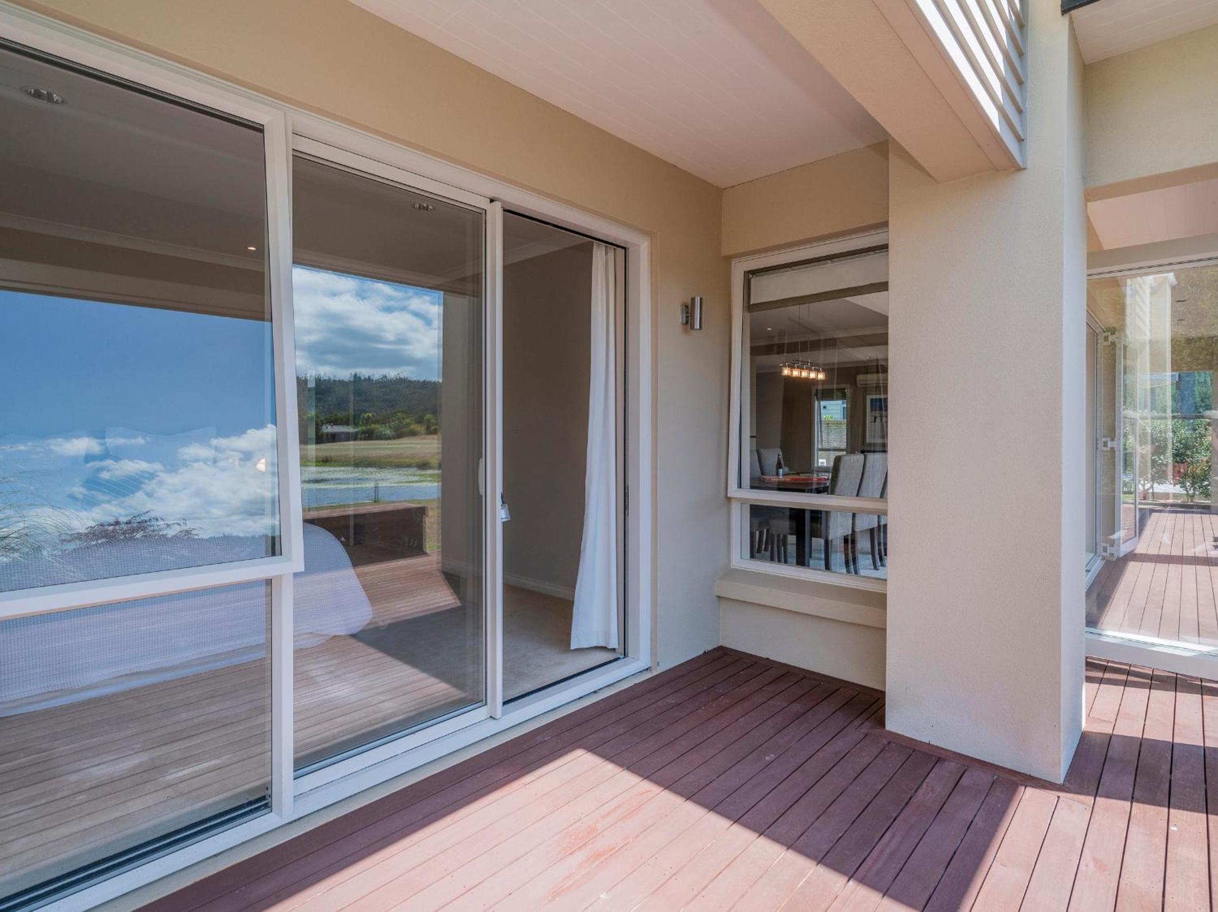 The Lakes - Pauanui Holiday Home