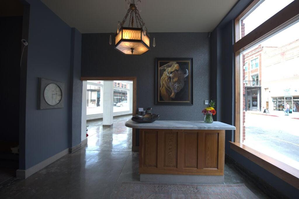 Bartlesville Vacations - Frontier Hotel Pawhuska - Property Image 5