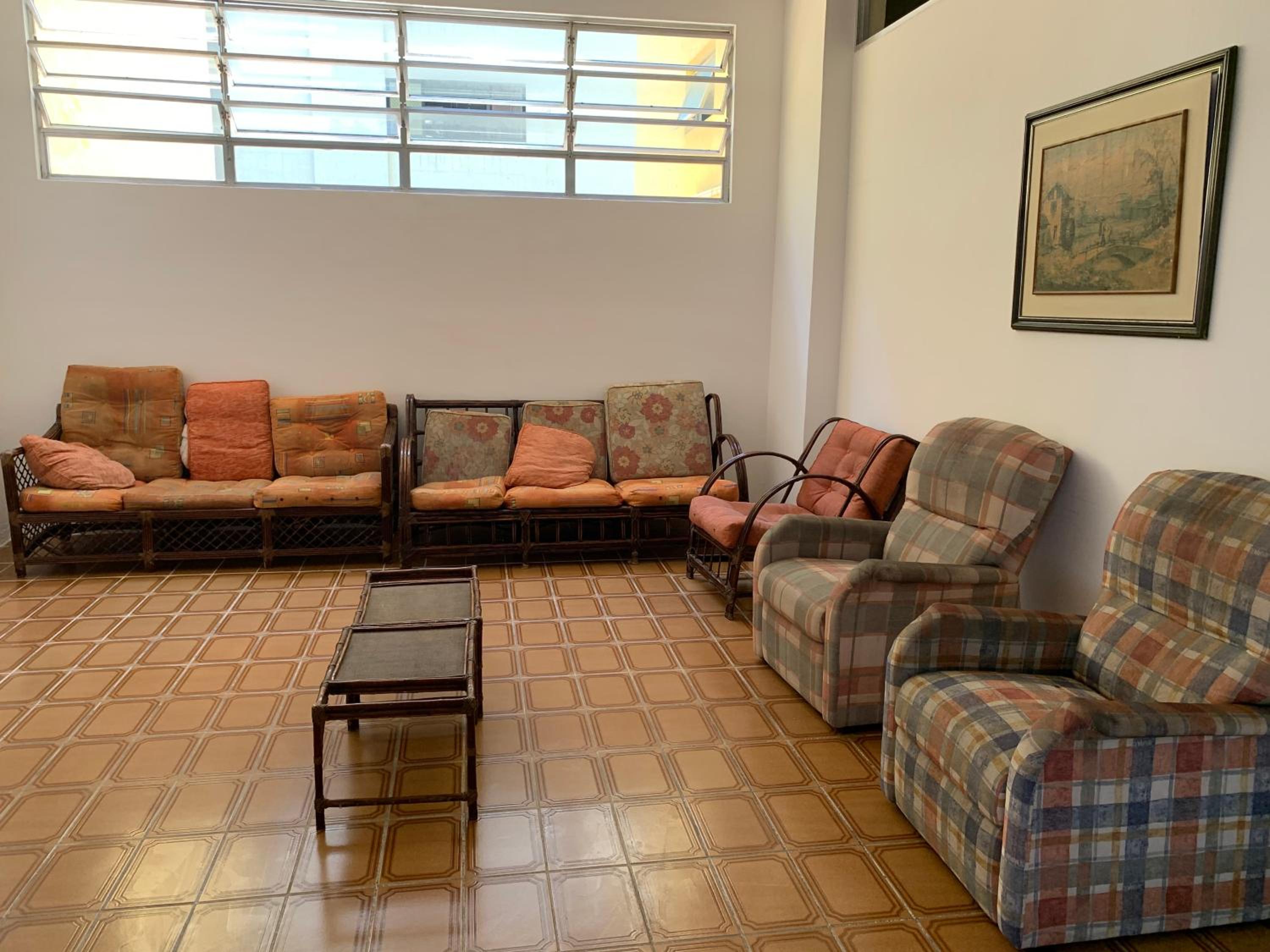 Kitnet Pitangueiras en Guarujá — lounge