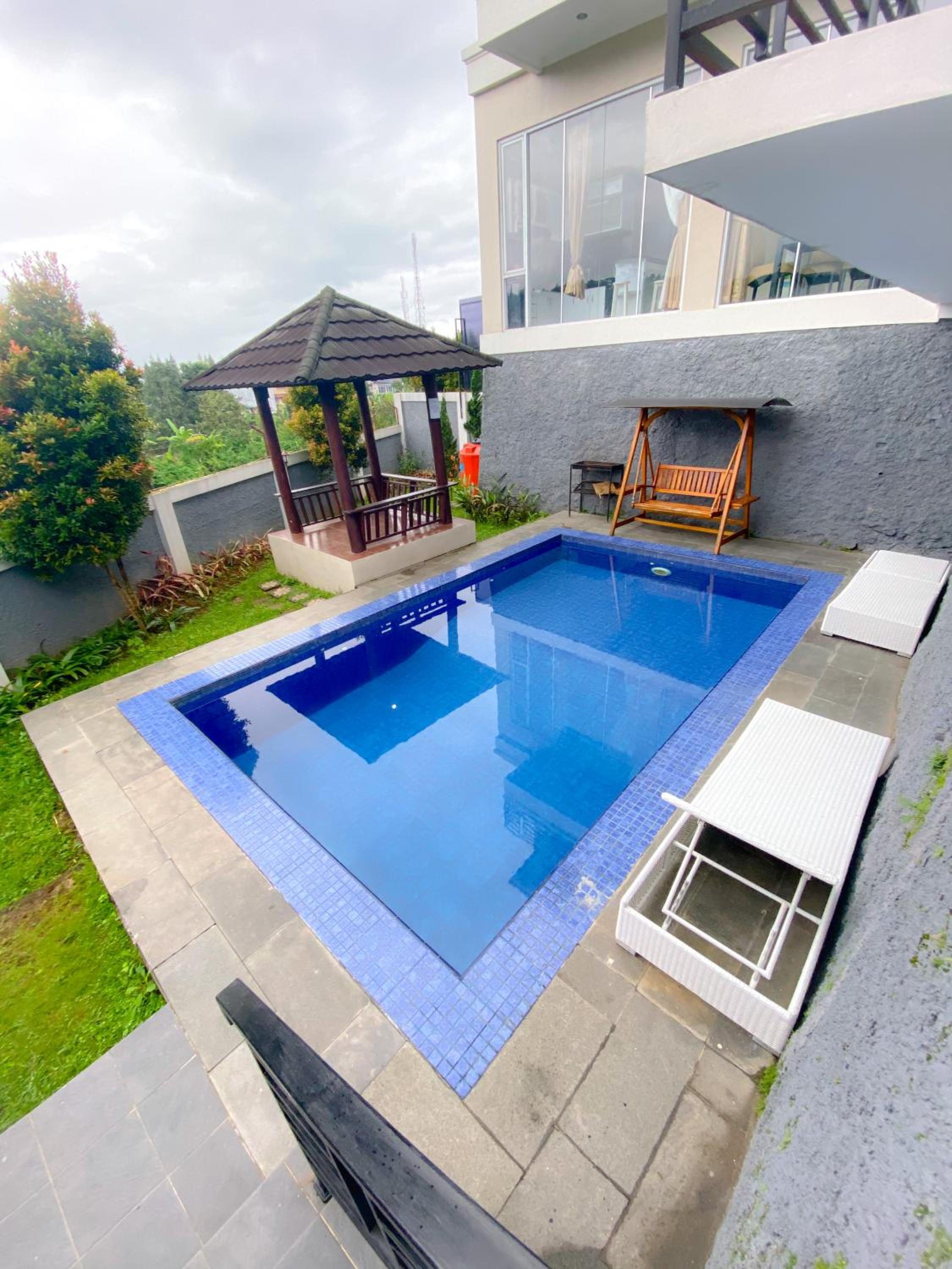 AL Jumeirah Resort Puncak view 4