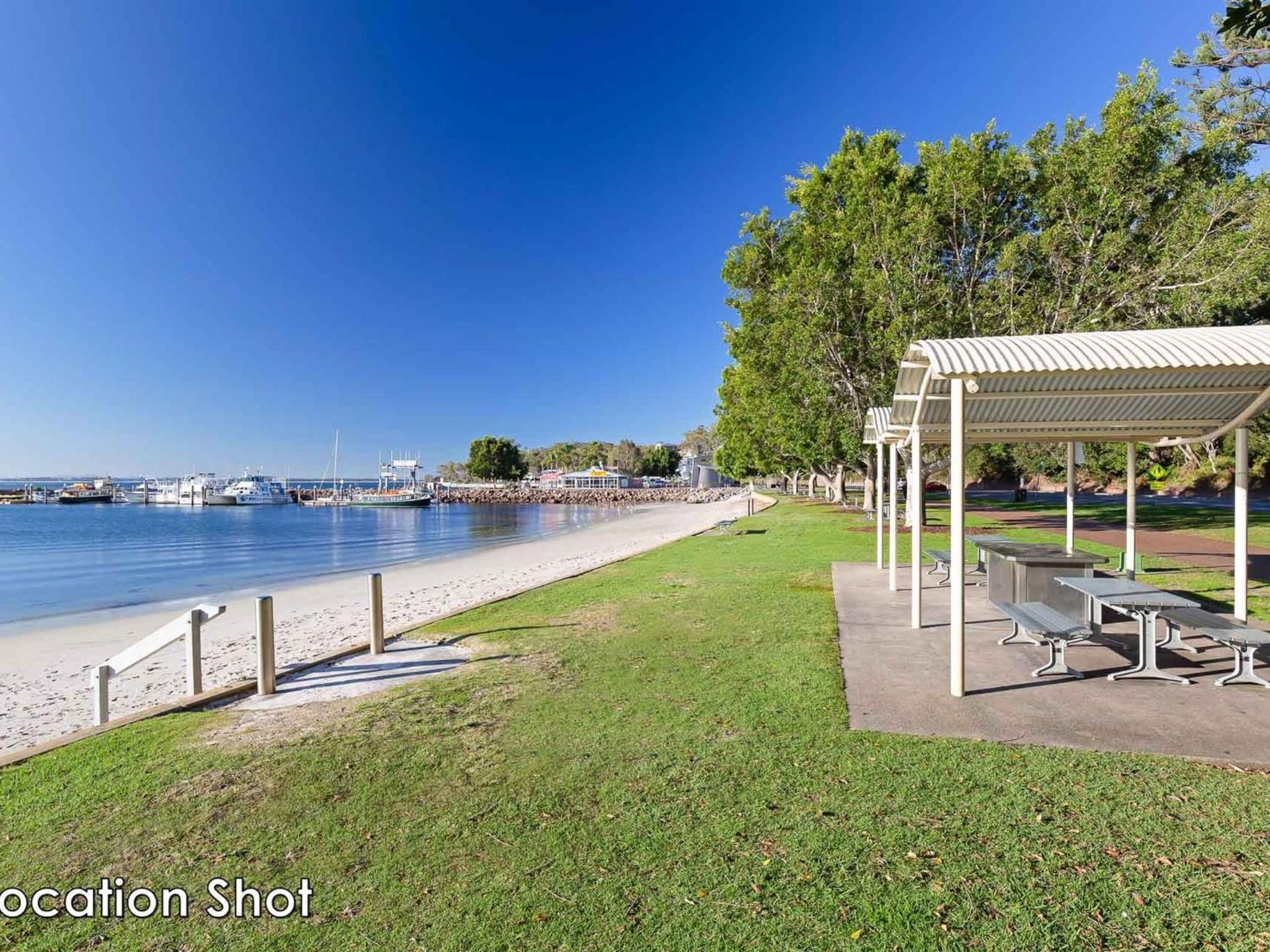 The Poplars, 2,36 Magnus Street - Comfortable Unit With Air Conditioning and Wi-Fi