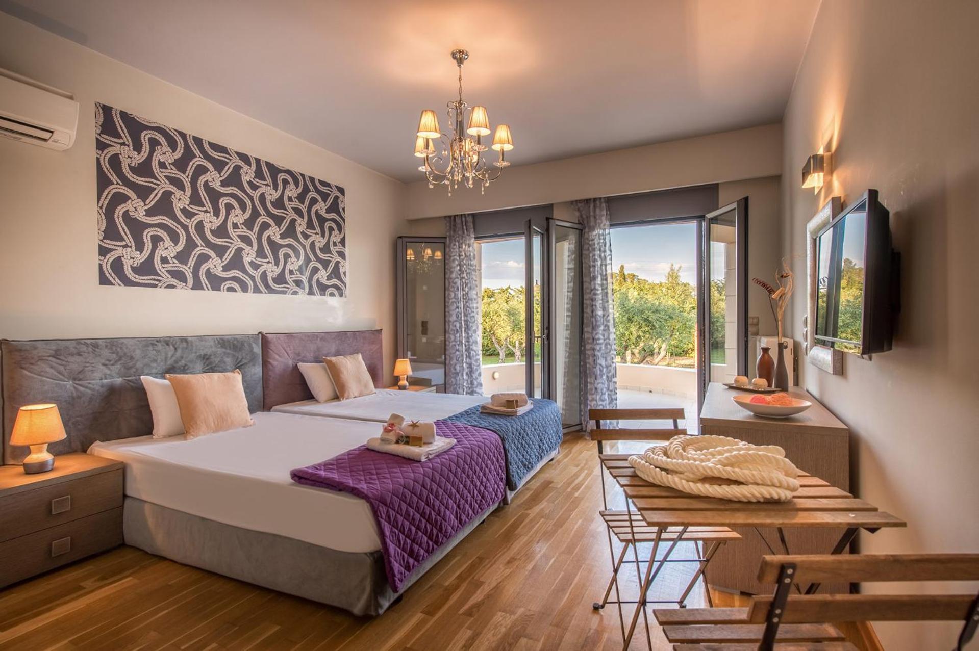 Astarte Villas - Istar Villa with Tennis Court