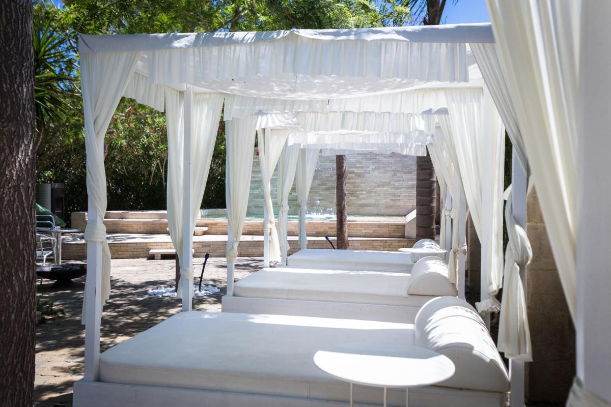outdoor BBQ area
