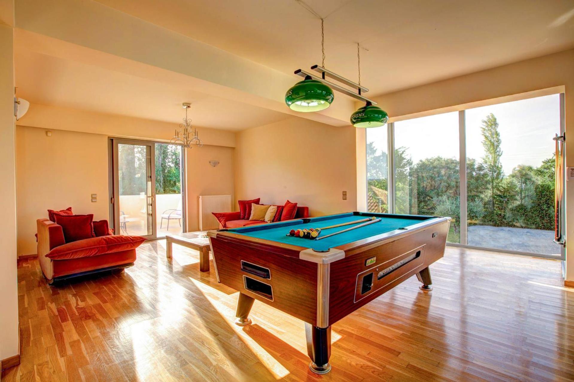 Astarte Villas - Istar Villa with Tennis Court