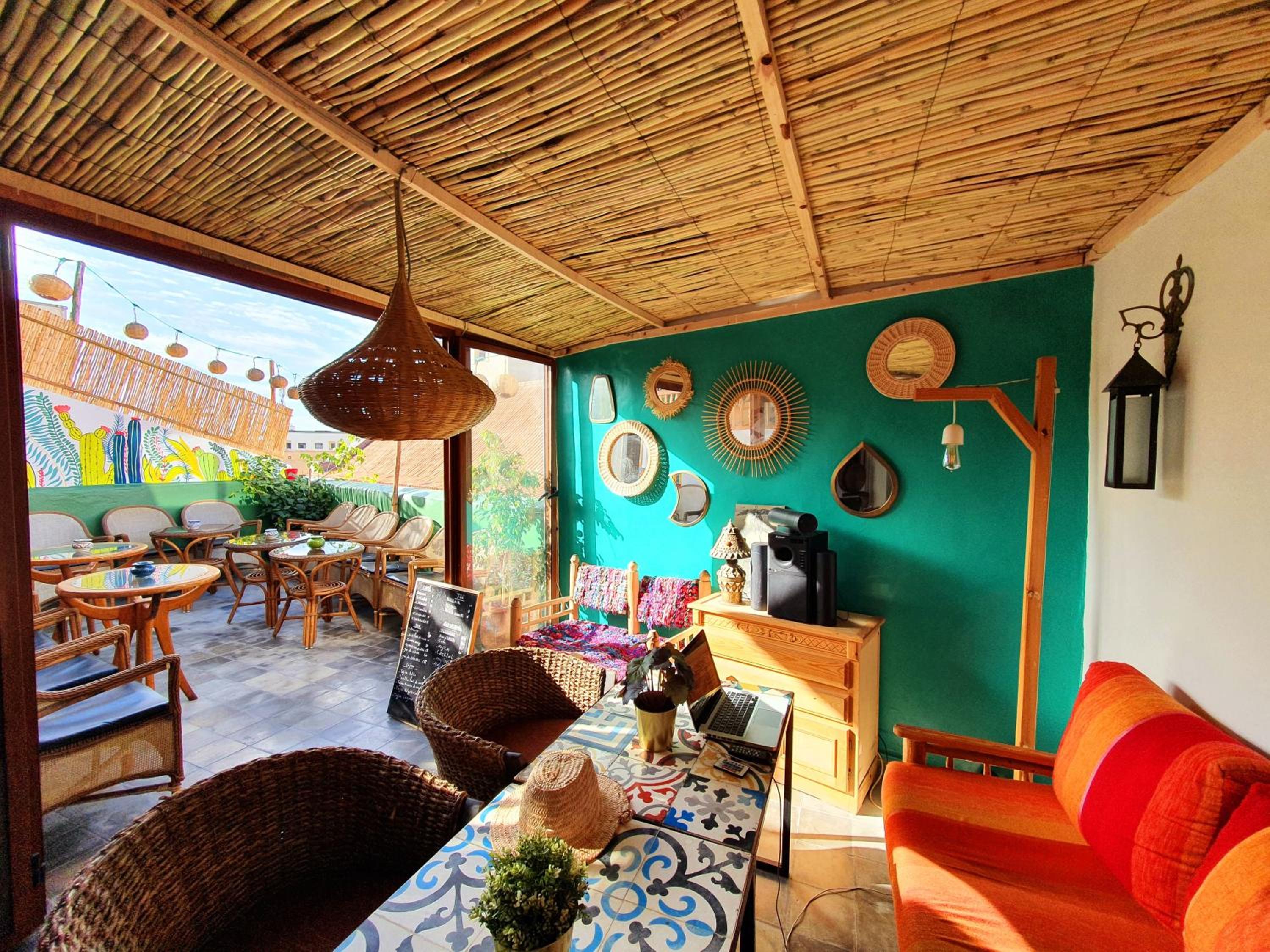 lounge