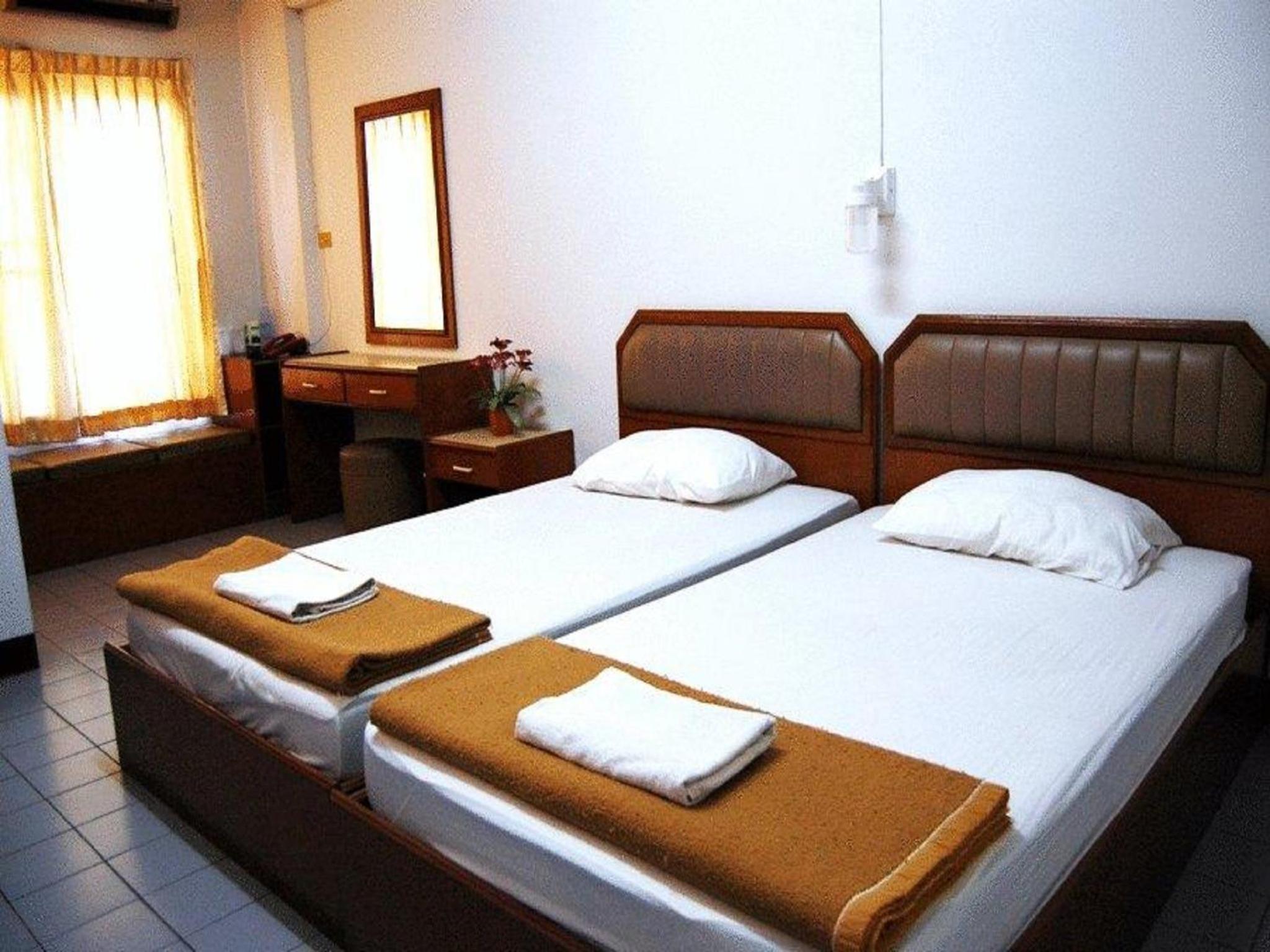 Veerachai Court
