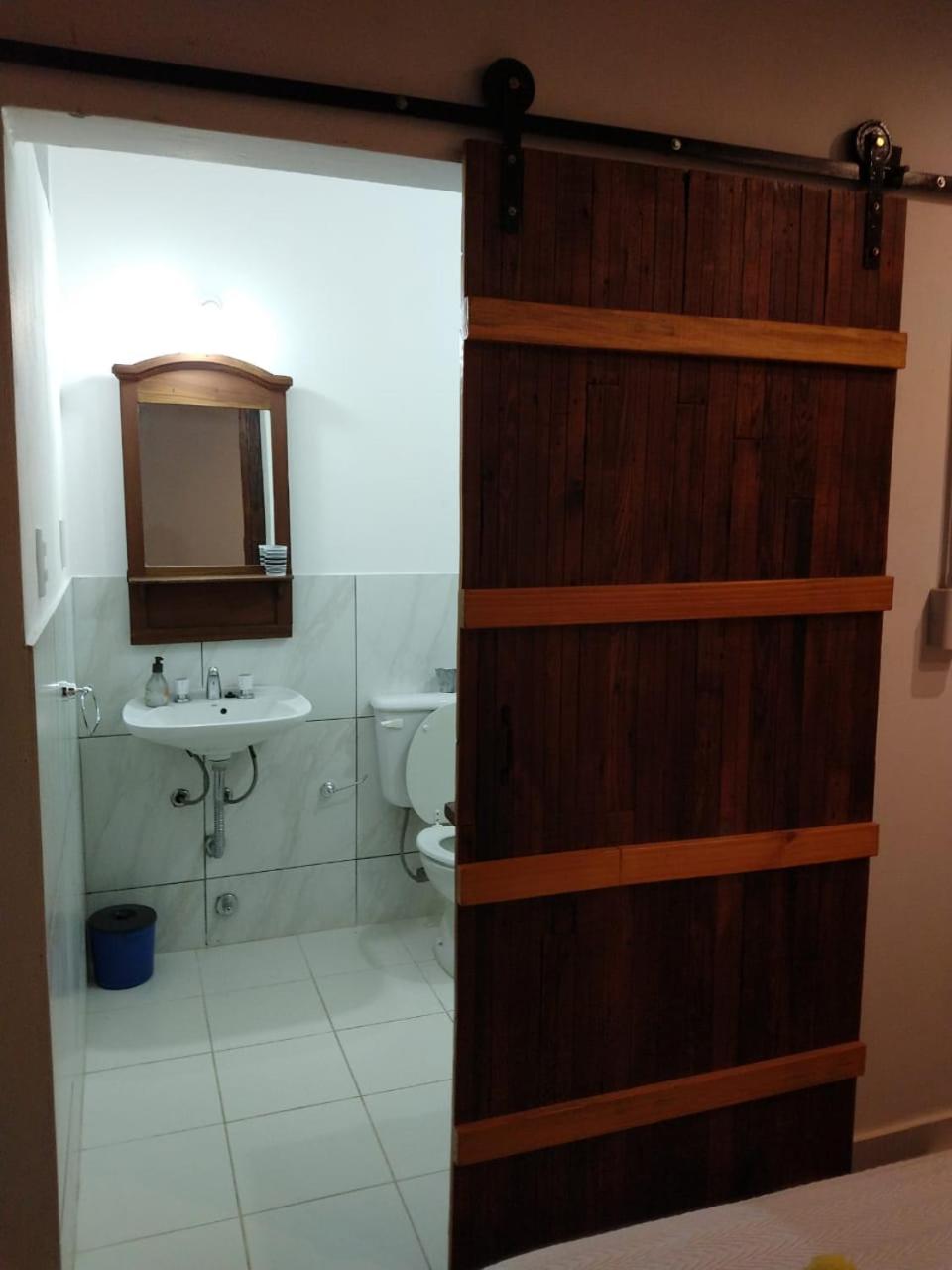Departamento Amoblado con Cochera