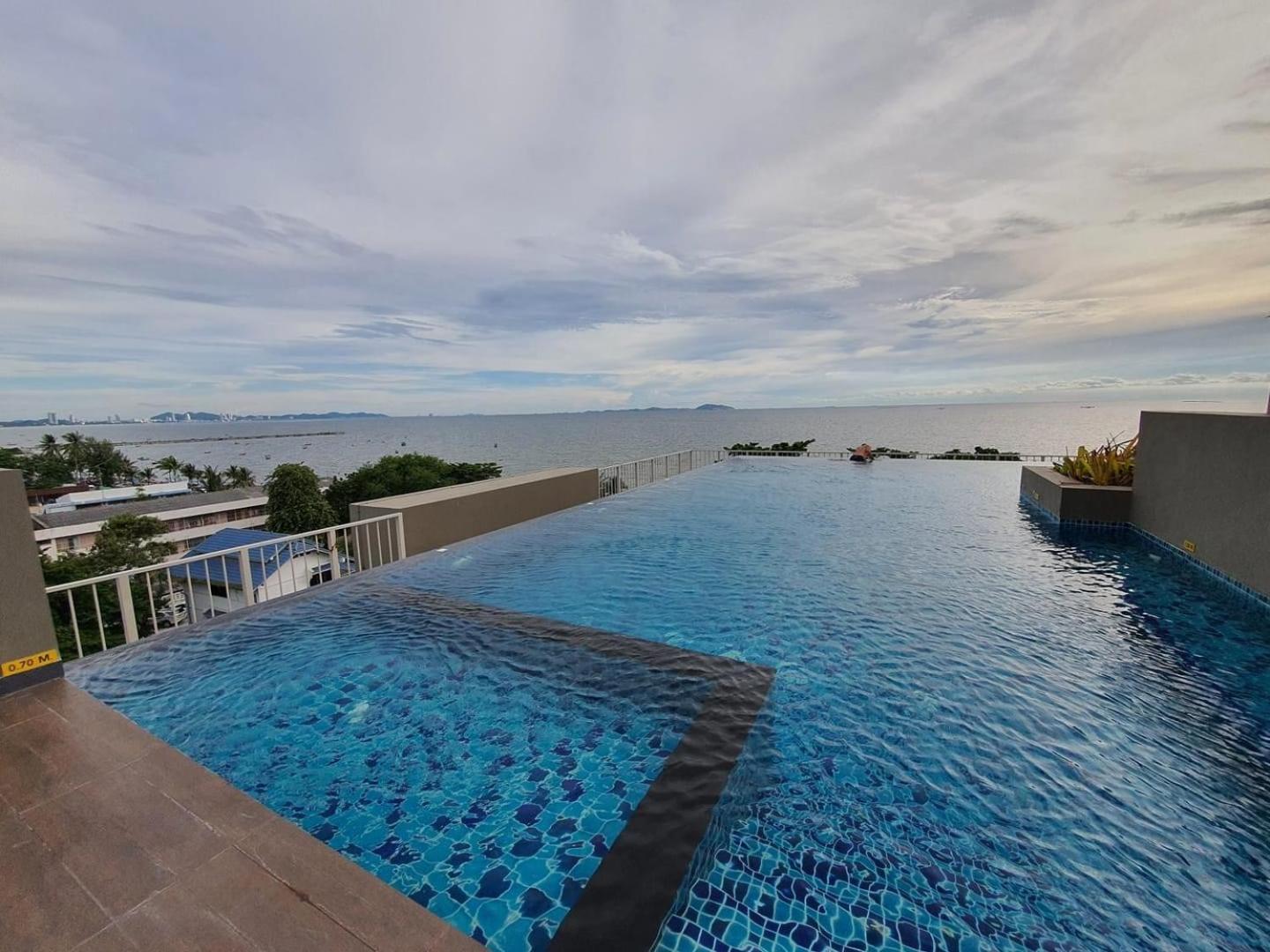 The Exclusive @WON Beach Suite & Toproof Pool view 4