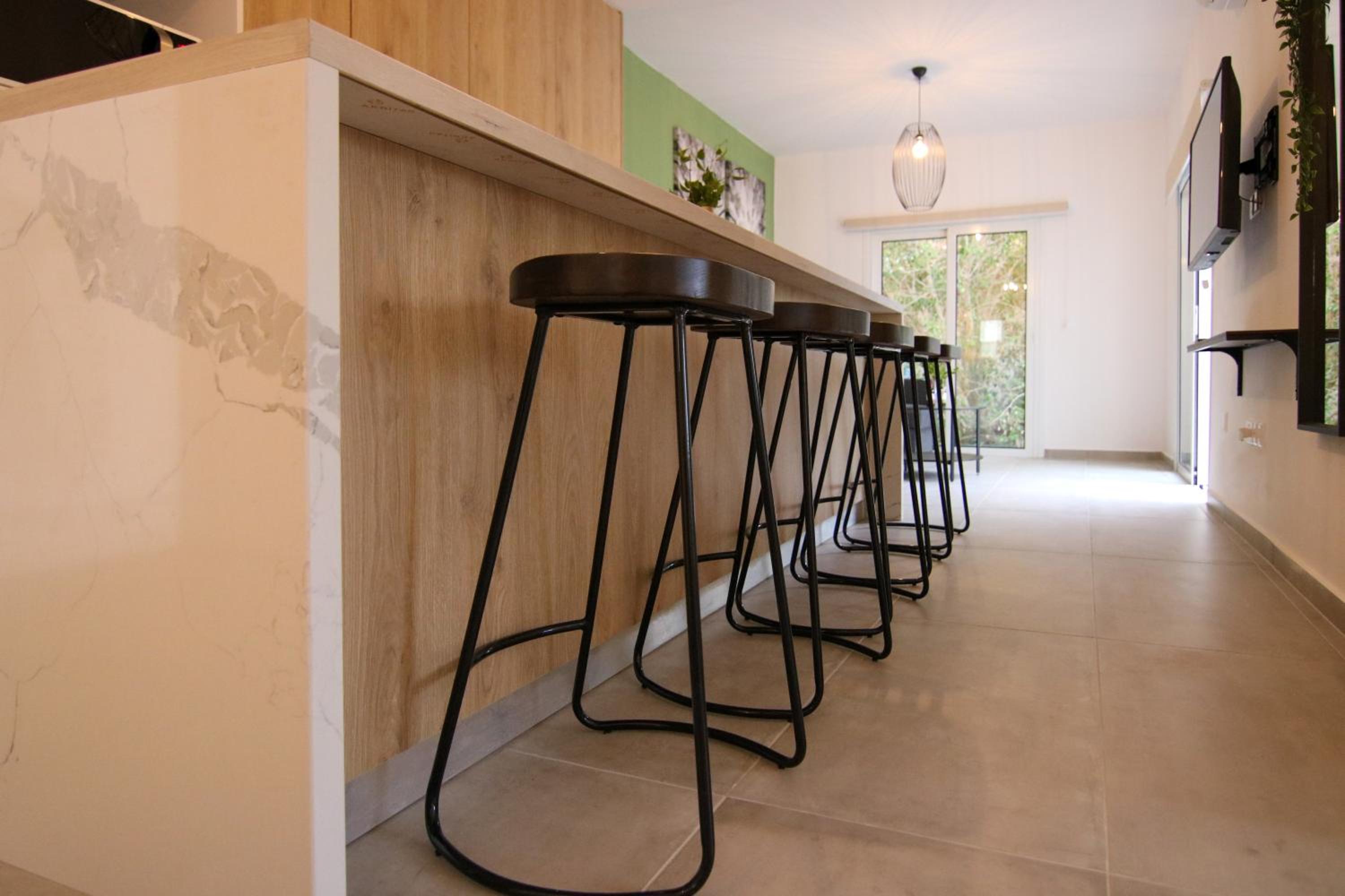 Phaedrus Living: Seaside Modern Flat Limnaria 123