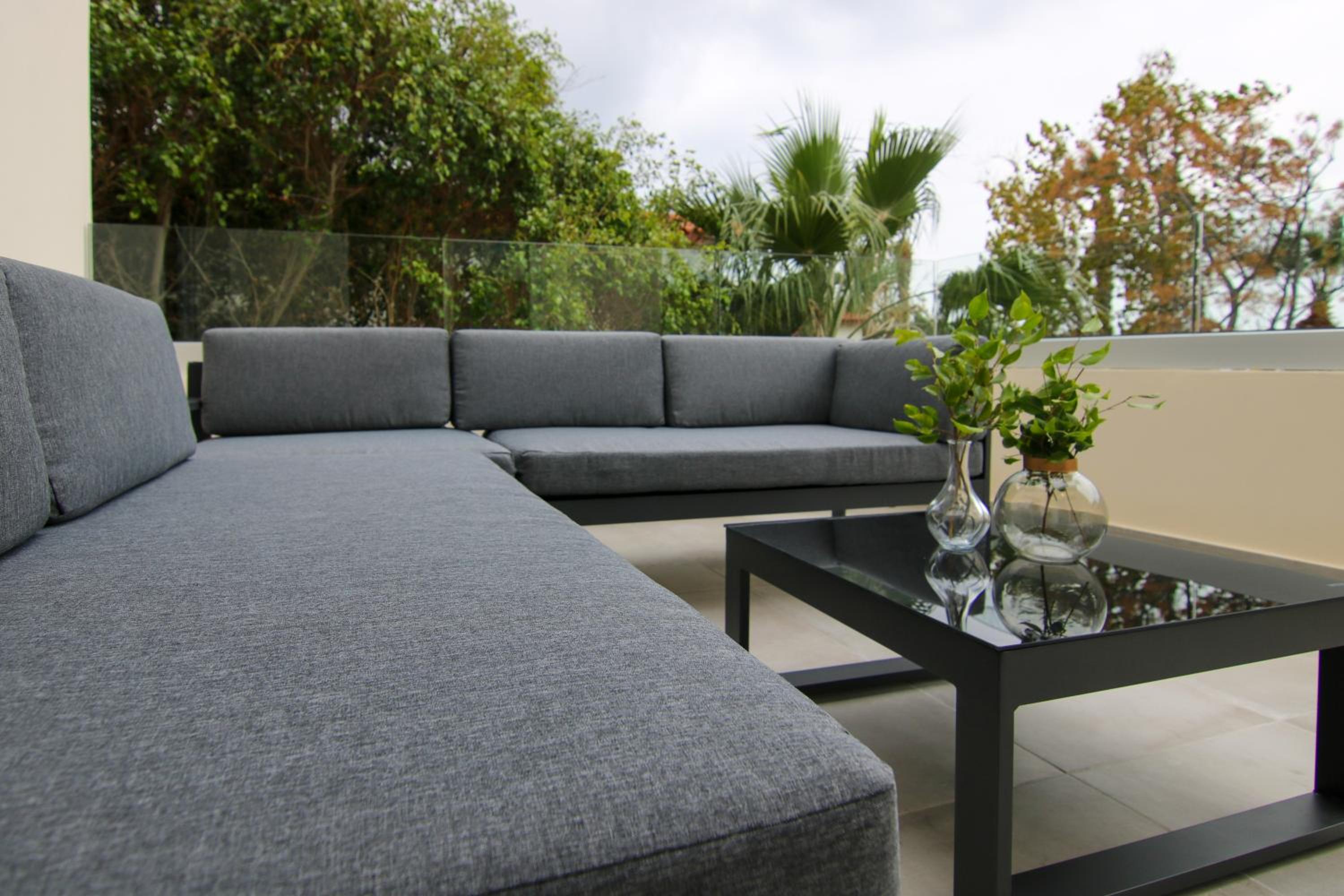 Phaedrus Living: Seaside Modern Flat Limnaria 123