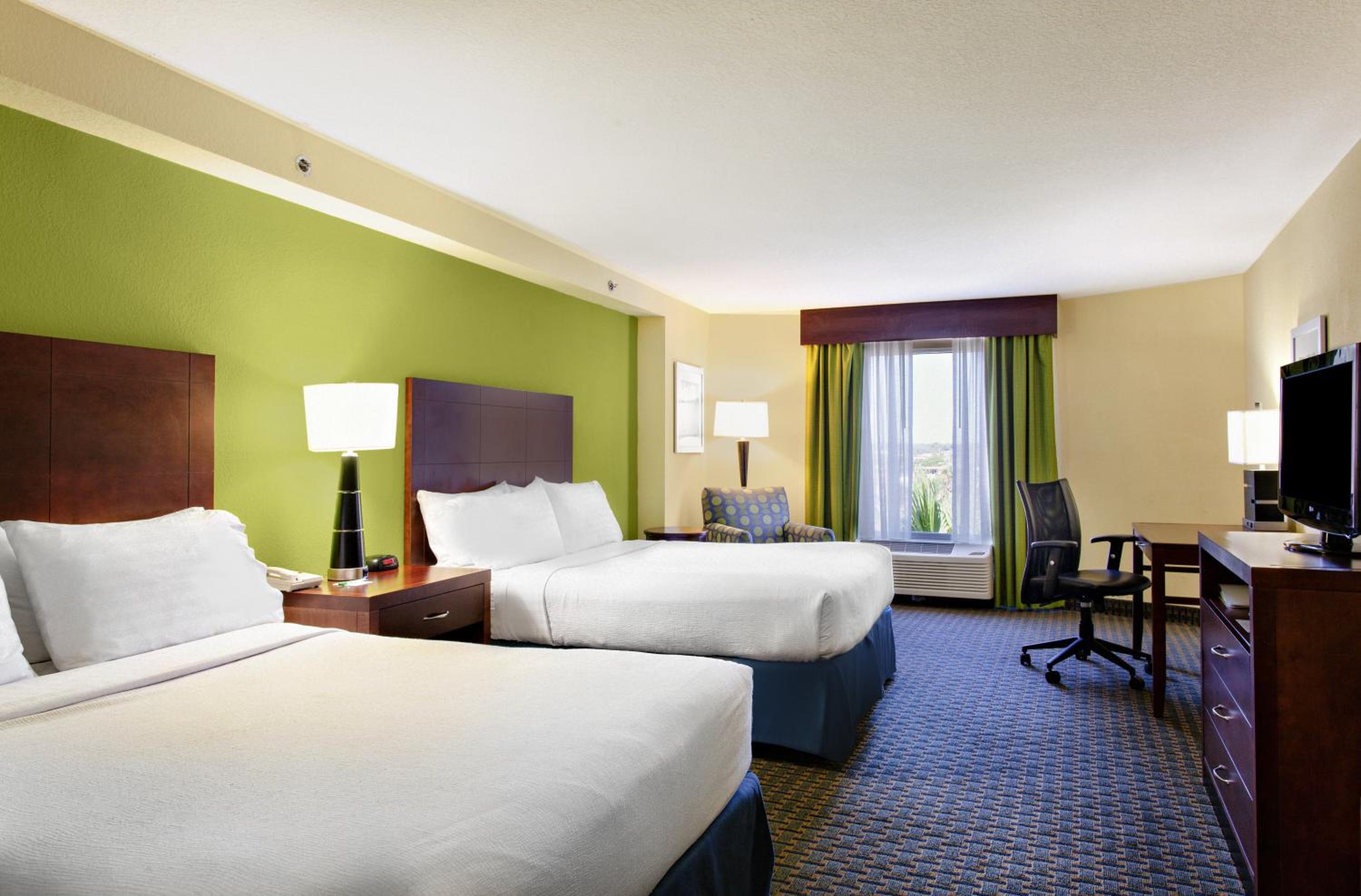 Holiday Inn Hotel & Suites Daytona Beach On The Ocean by IHG