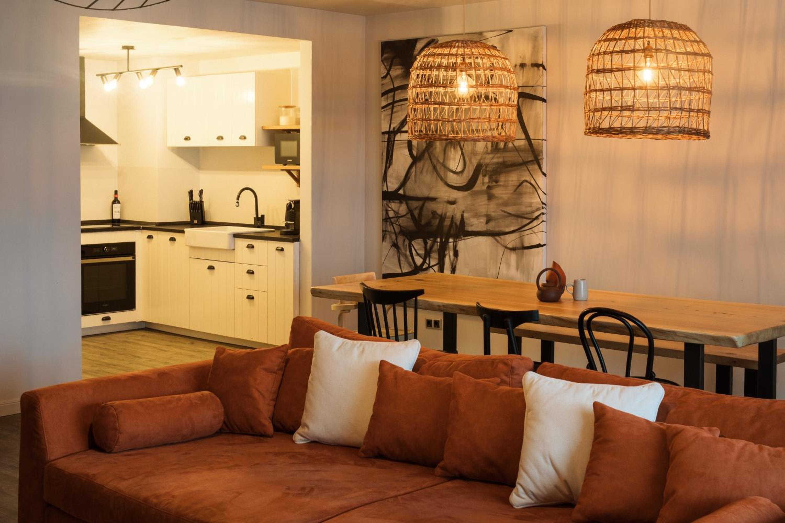 Silver Pine Apartment