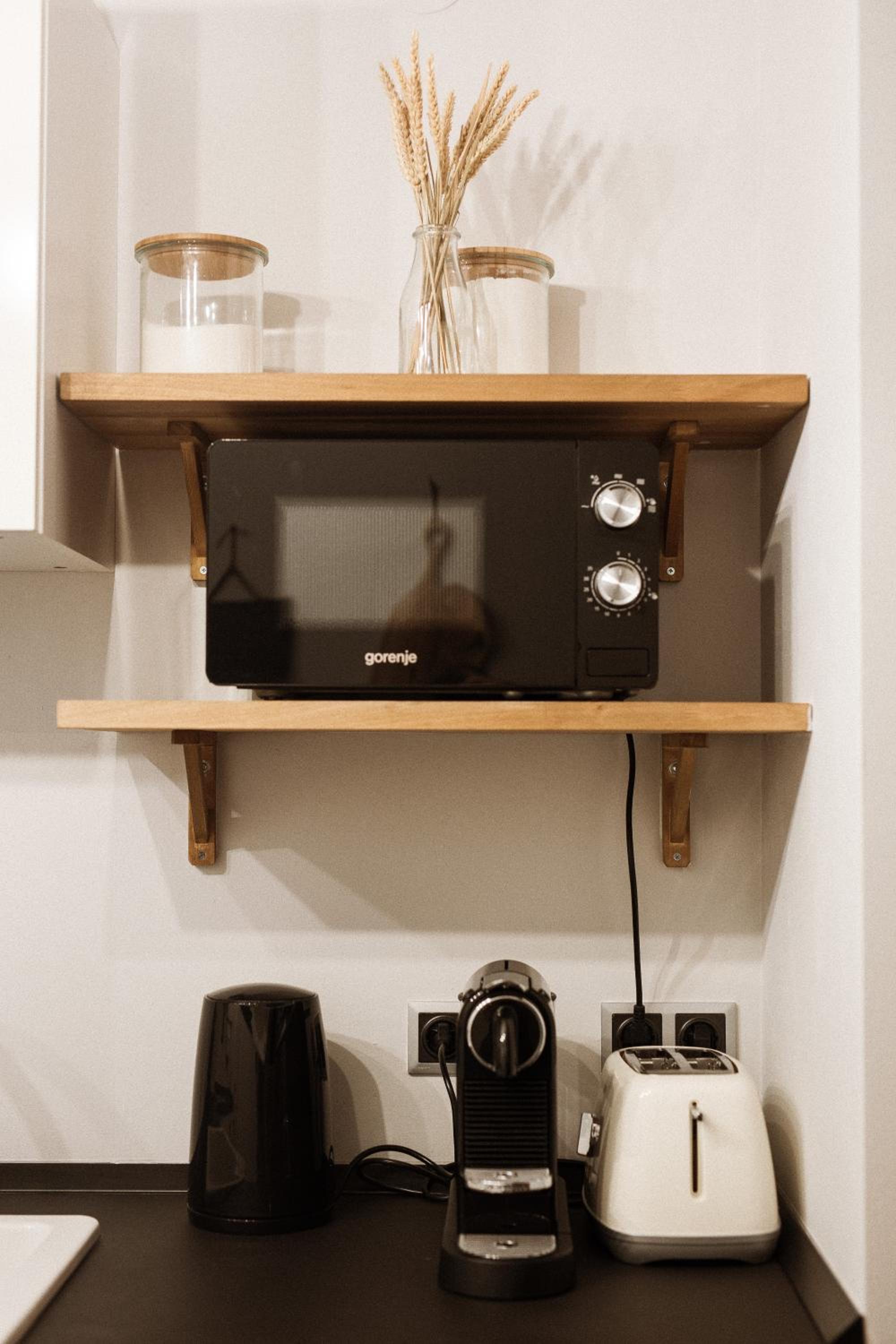 Silver Pine Apartment
