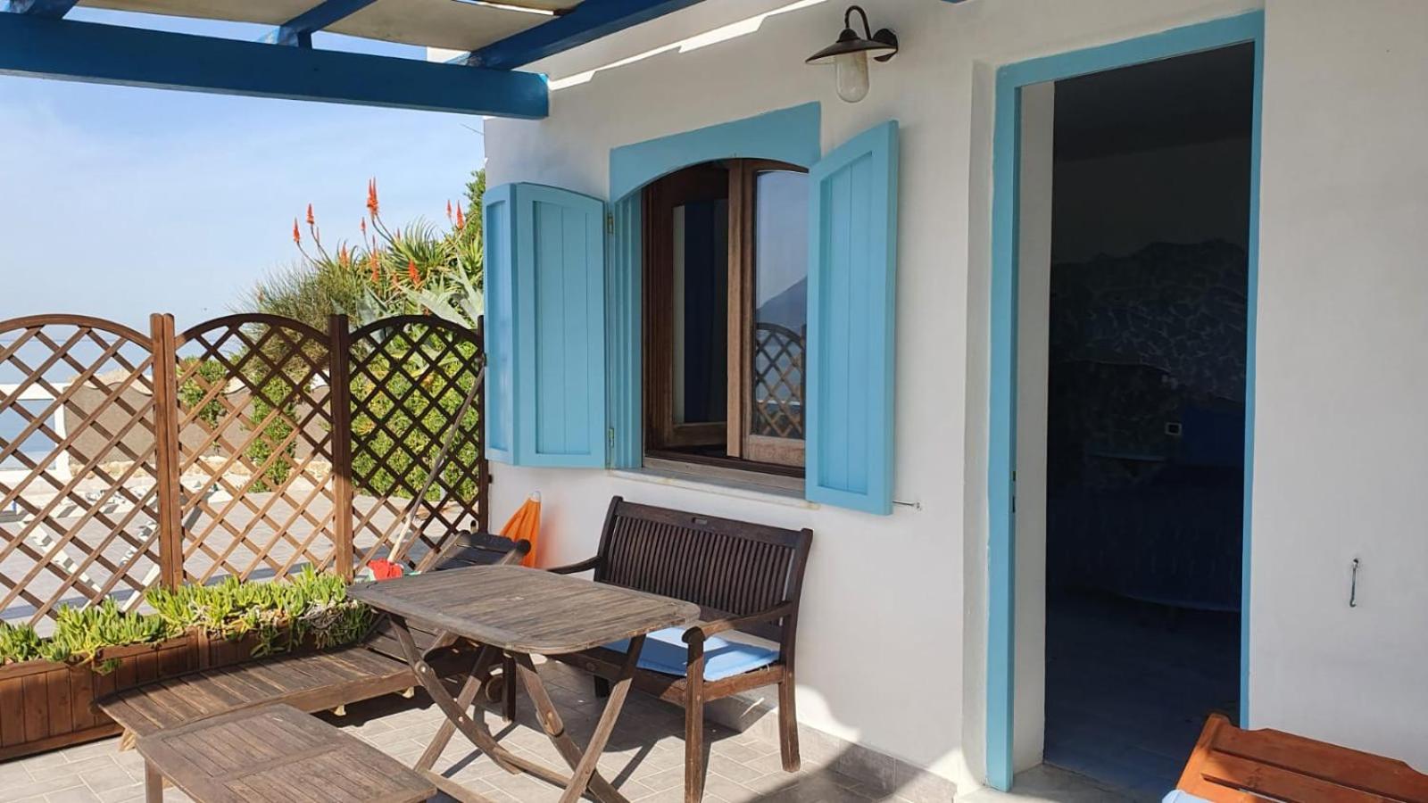 Azzurromare Residence en Procida — balance & terrace