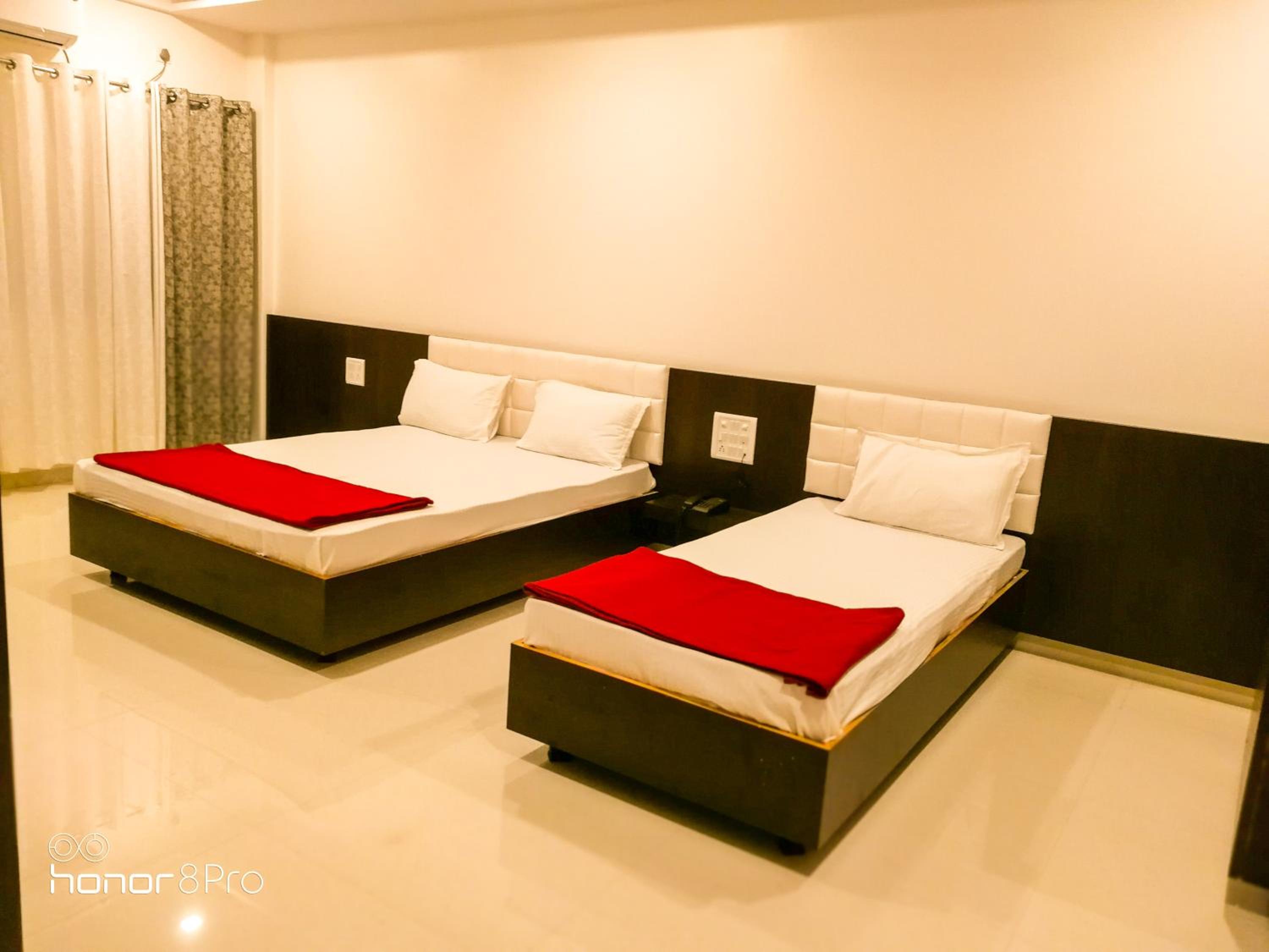Shirdi Vacations - Hotel Neem Tree - Property Image 7