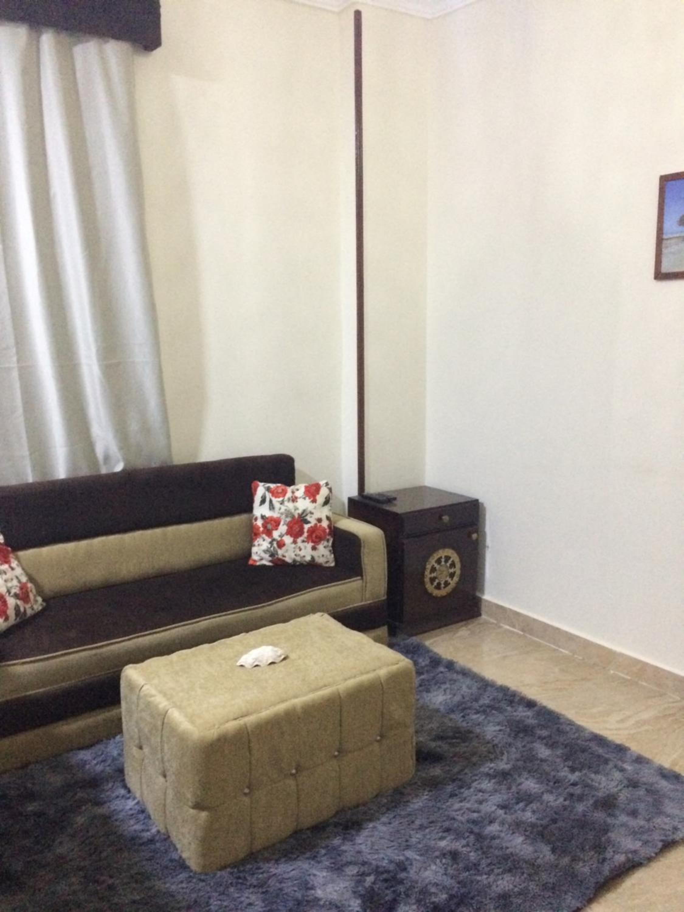 Lady Queen Apartment view 2