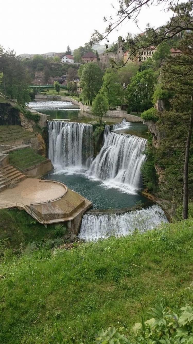 Amar Apartmani, Jajce
