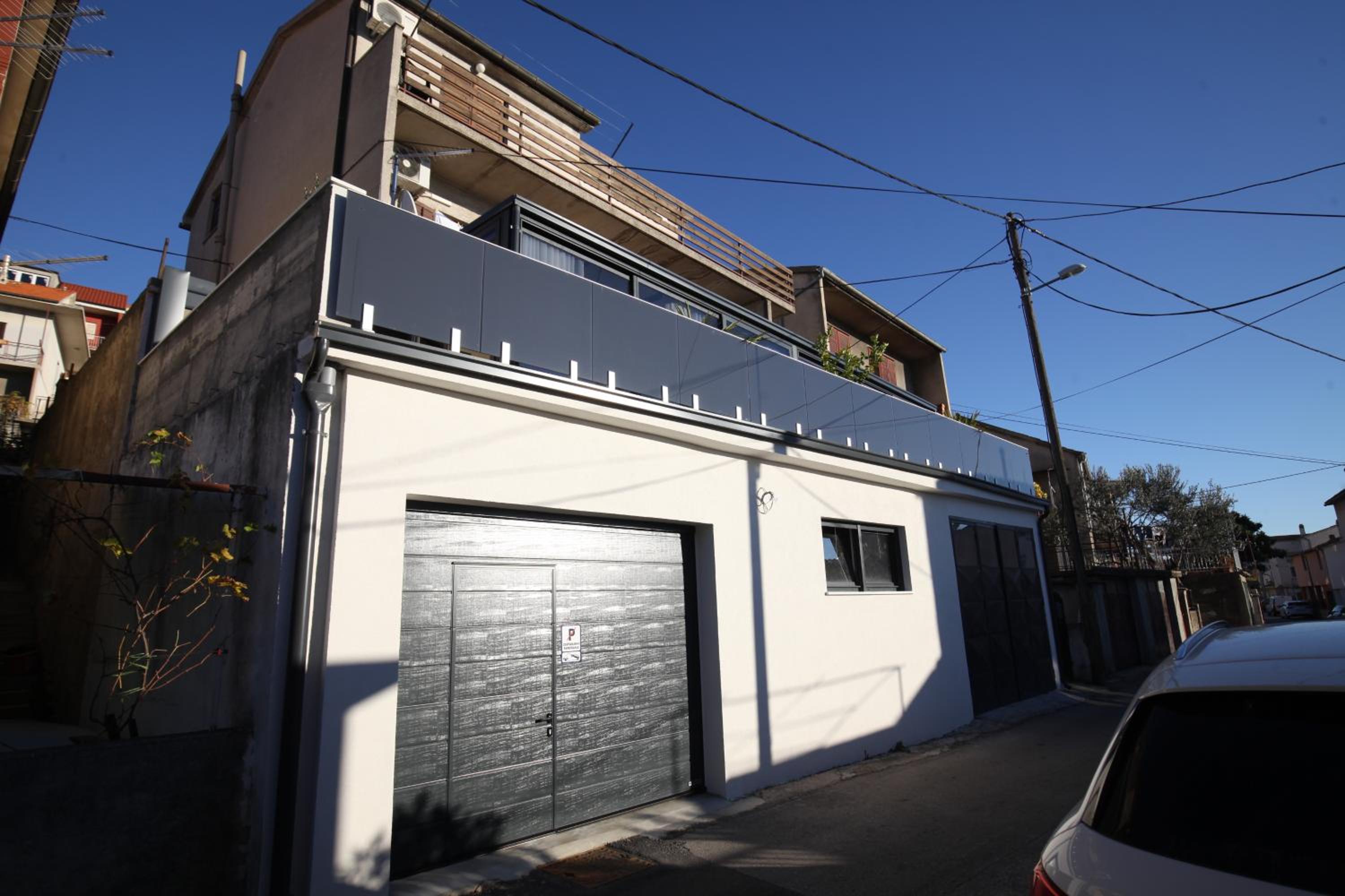 Hotel Luxurious Seaview Apartment