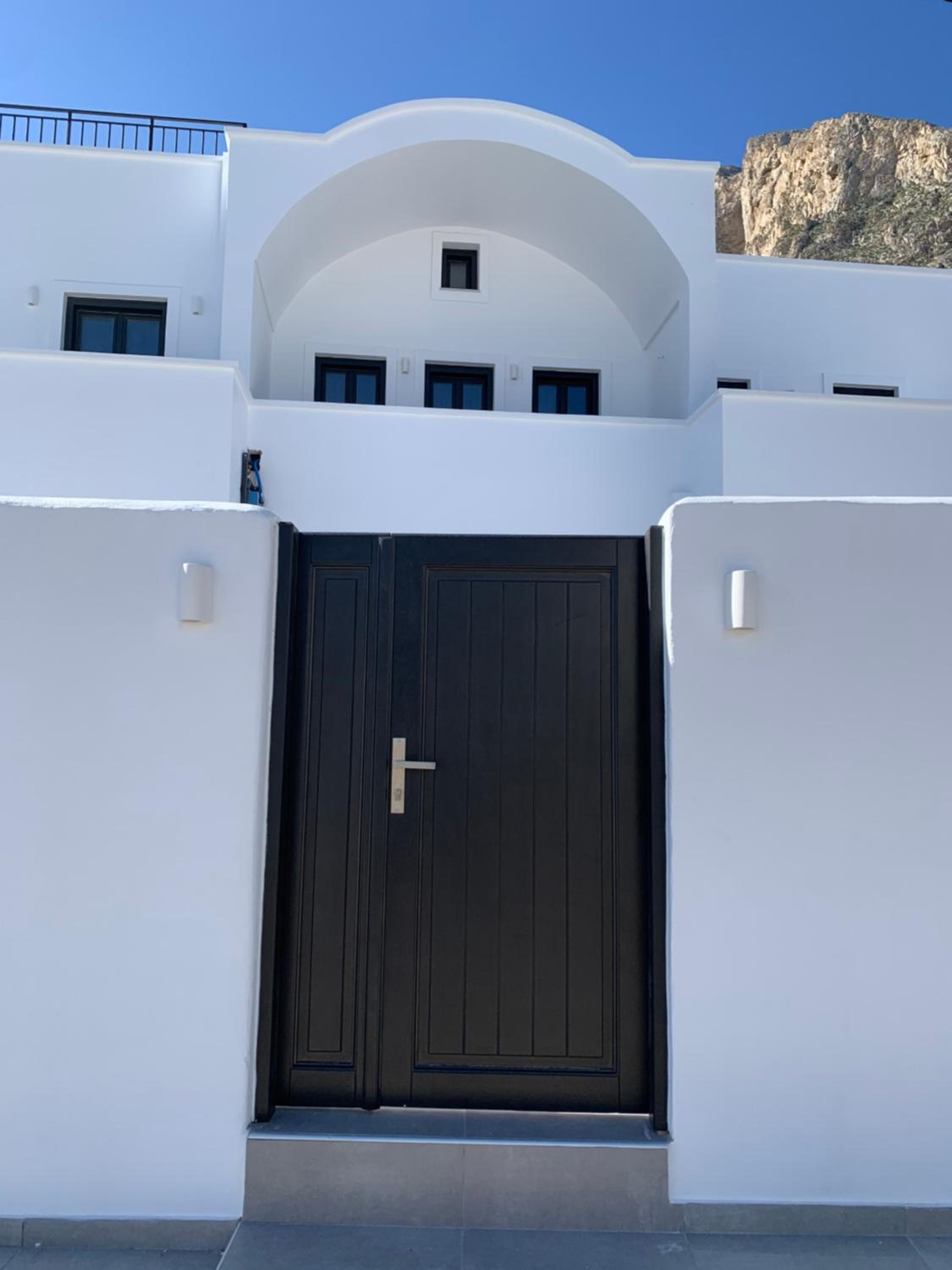 Nostos Apartments Kamari