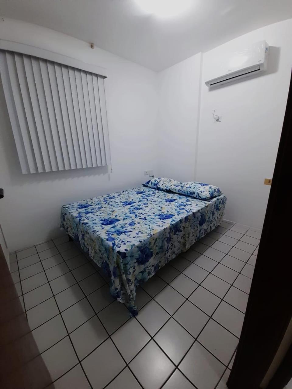 Apartamento de 3 Quartos NA PONTA VERDE A 500M DA PRAIA