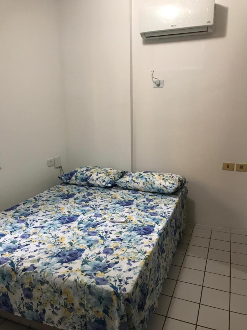 Apartamento de 3 Quartos NA PONTA VERDE A 500M DA PRAIA