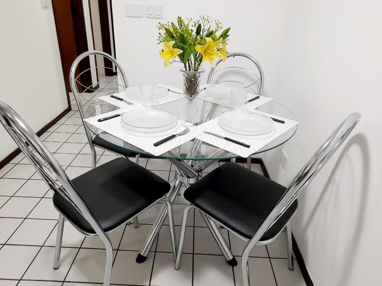 Apartamento de 3 Quartos NA PONTA VERDE A 500M DA PRAIA