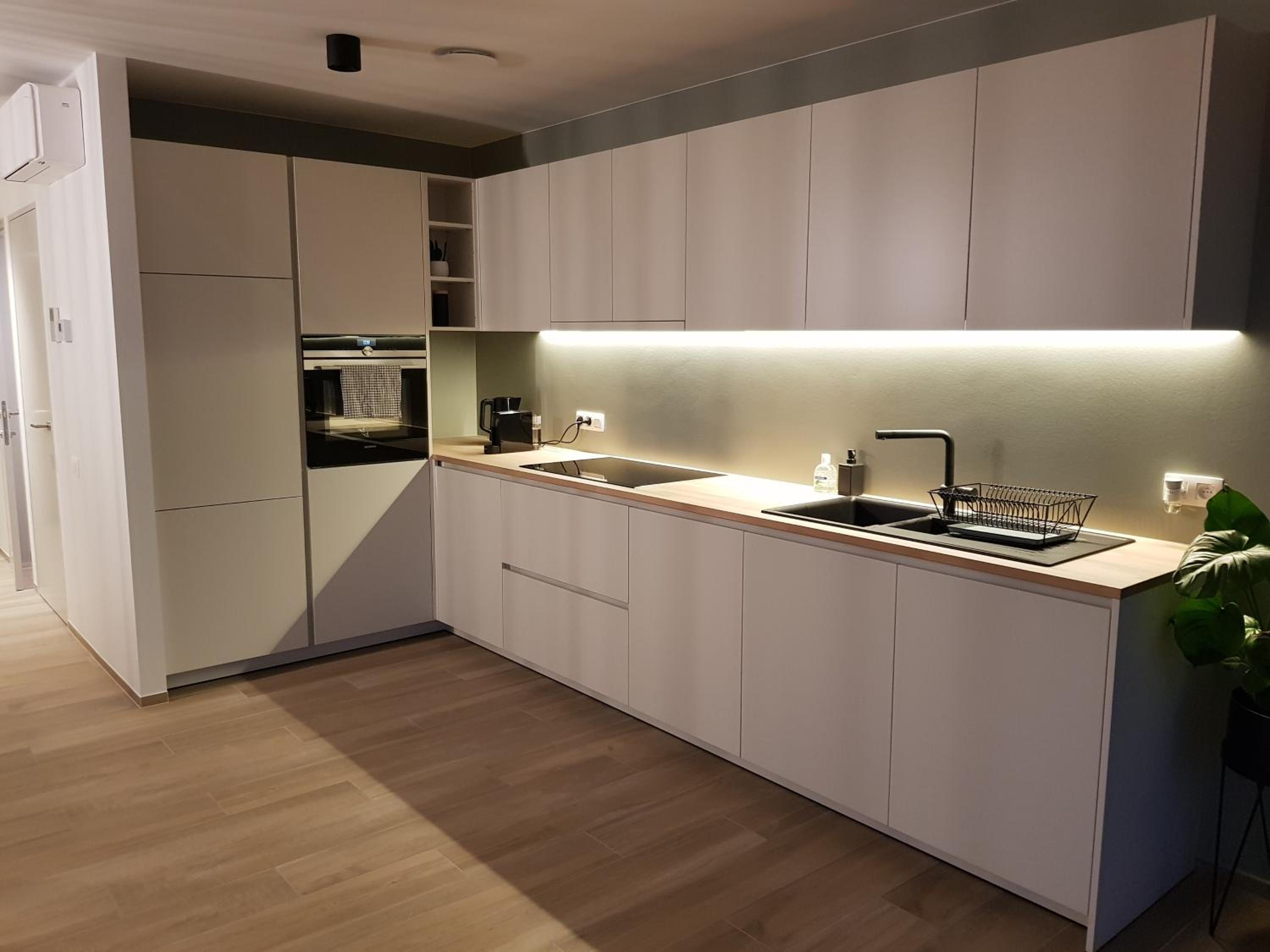 Vakantiewoning Ijzerfront 14-18- Ruim 2-slpk appartement met terras & privéparking