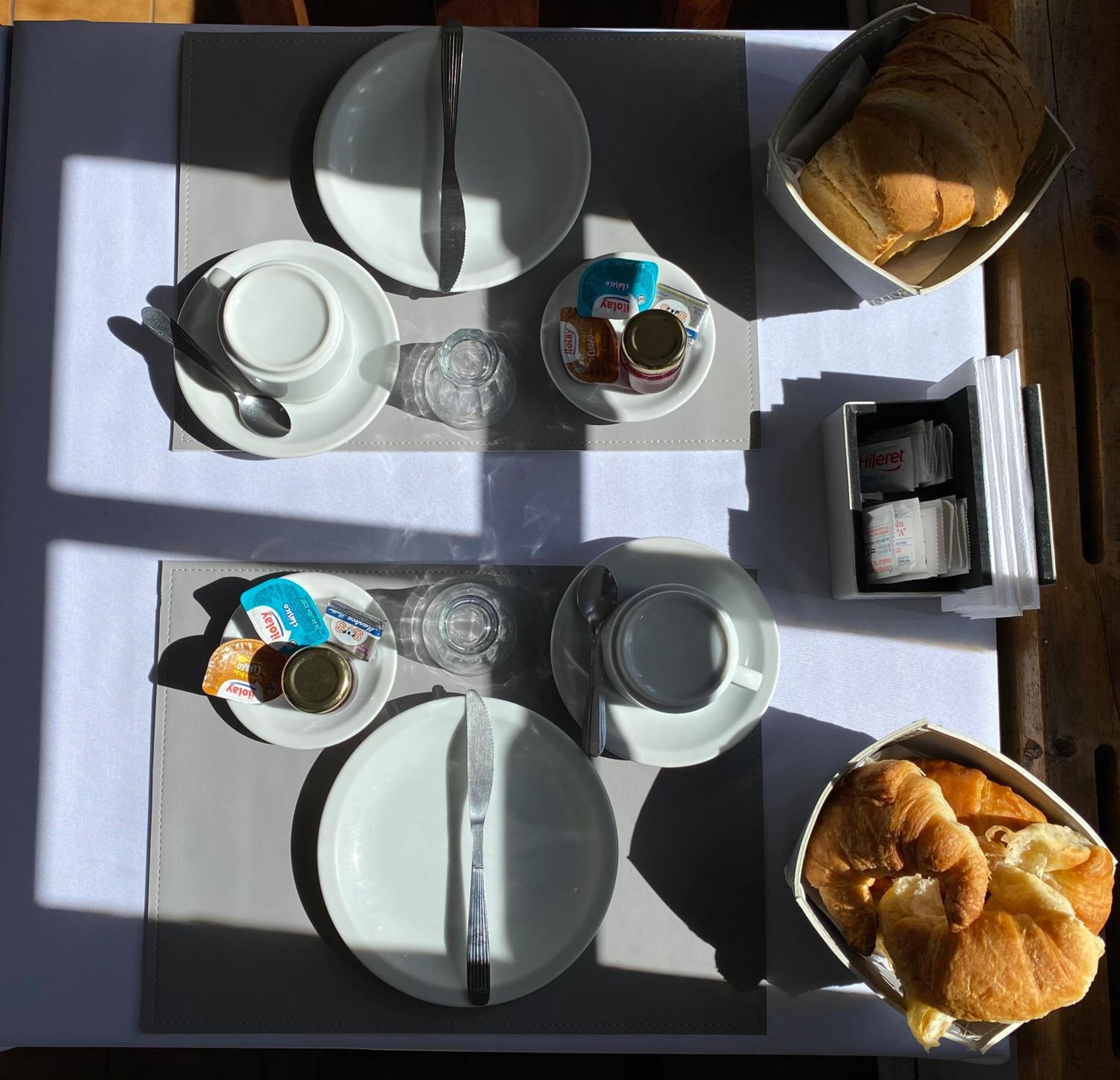 Latitud Cuarenta Suites