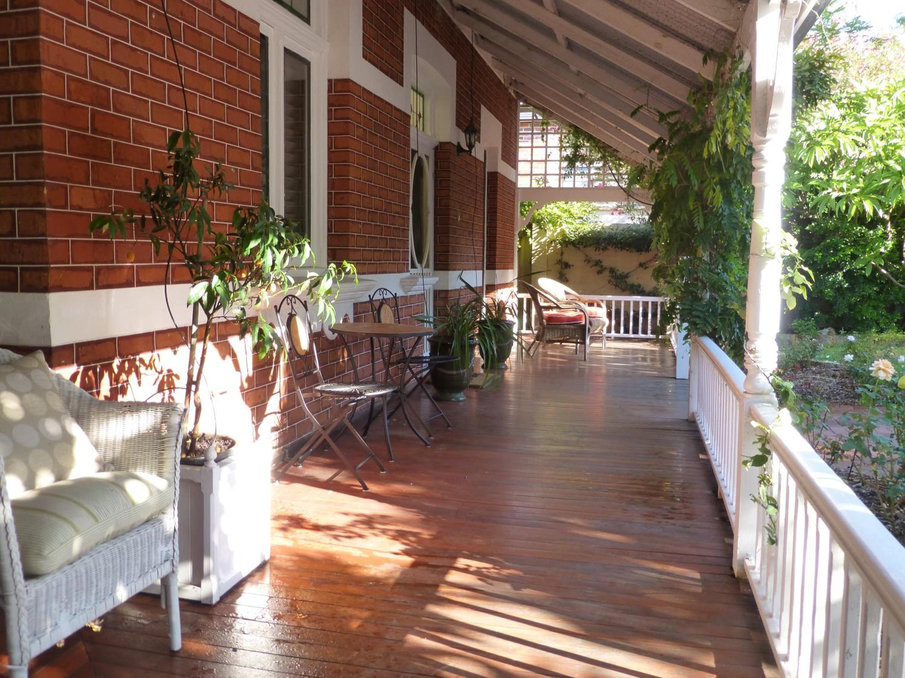 Lakeside Bed & Breakfast