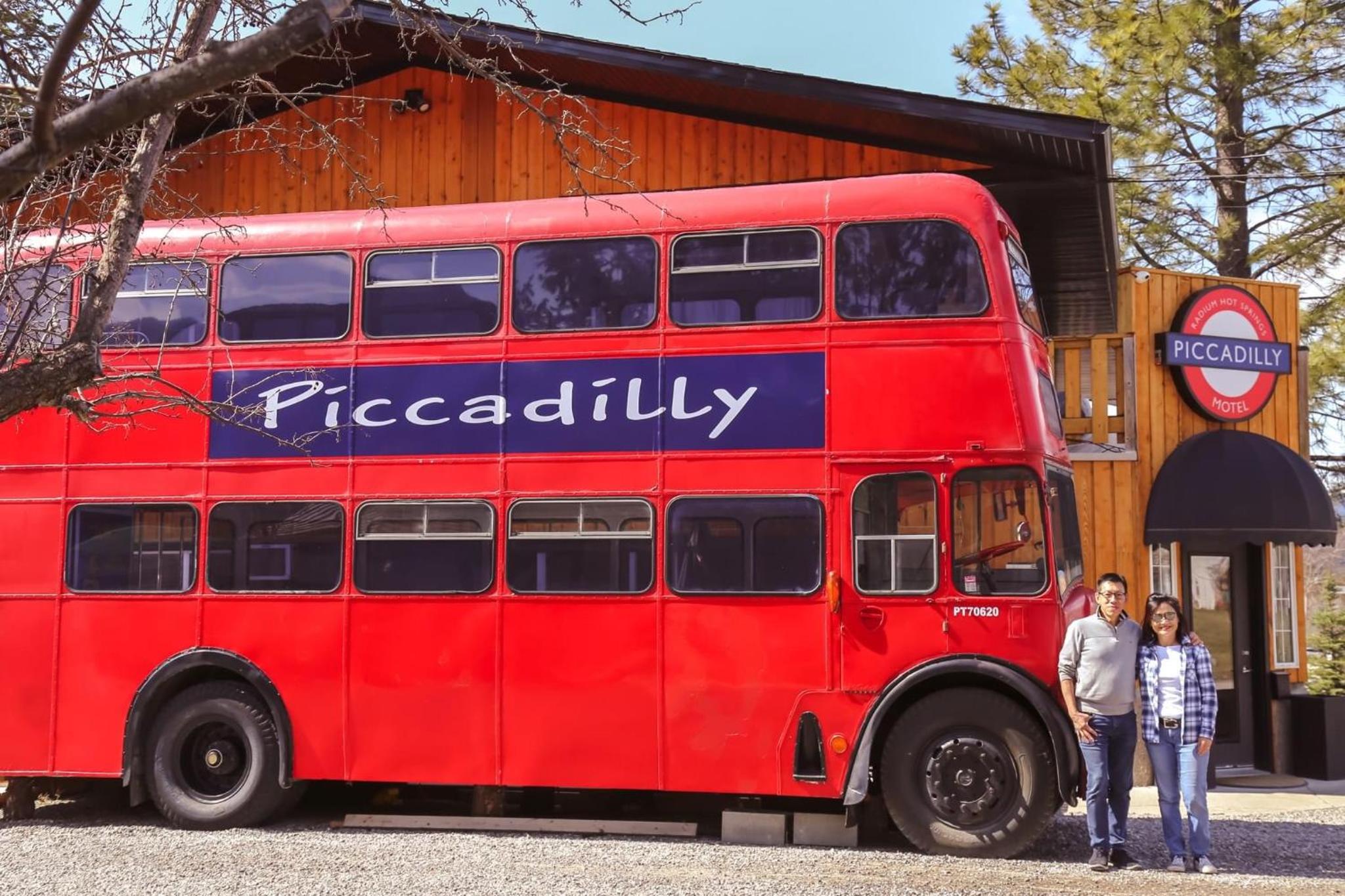 Piccadilly Motel