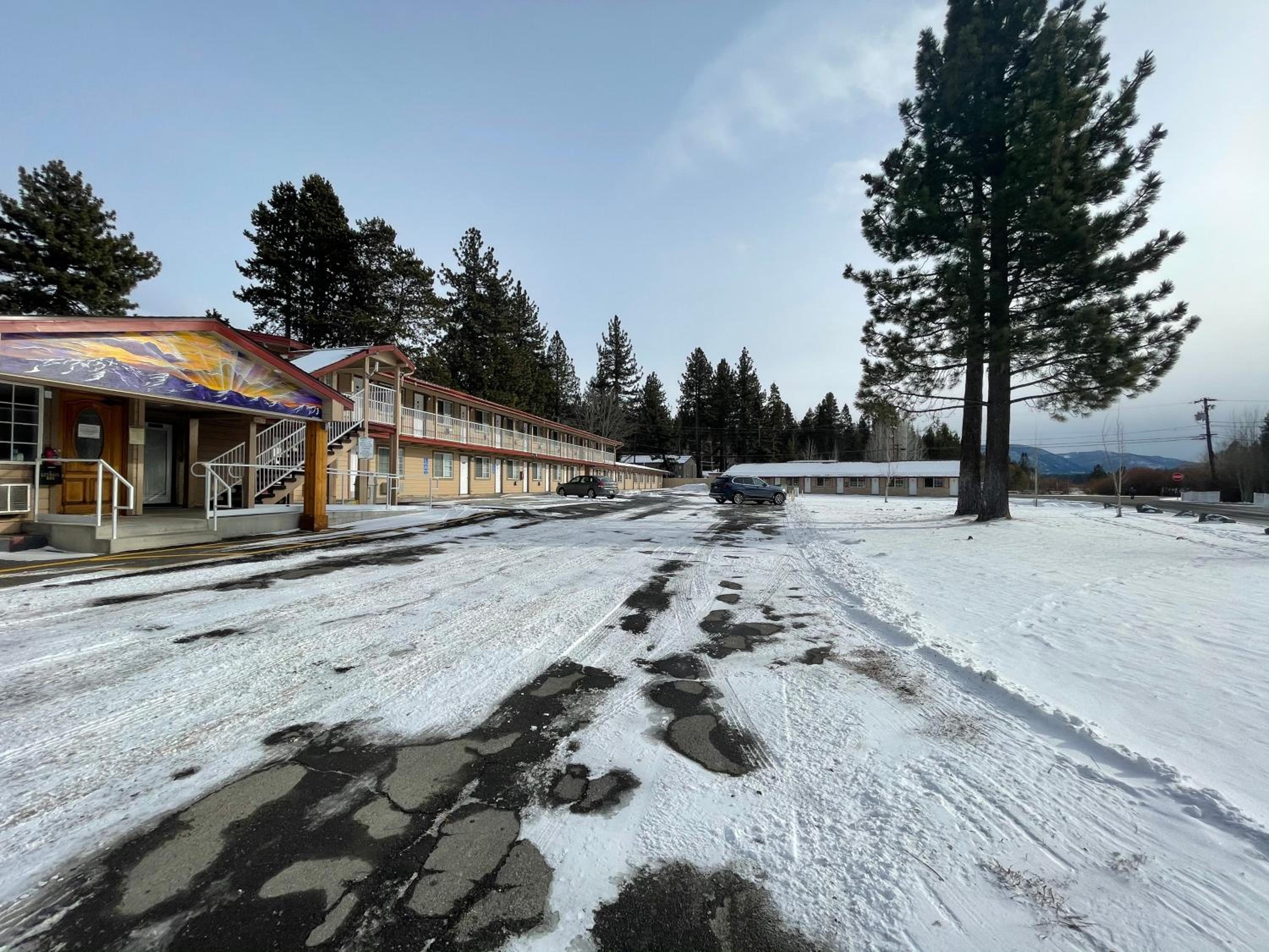 Lake Tahoe Vacations - Beverly Lodge - Property Image 19