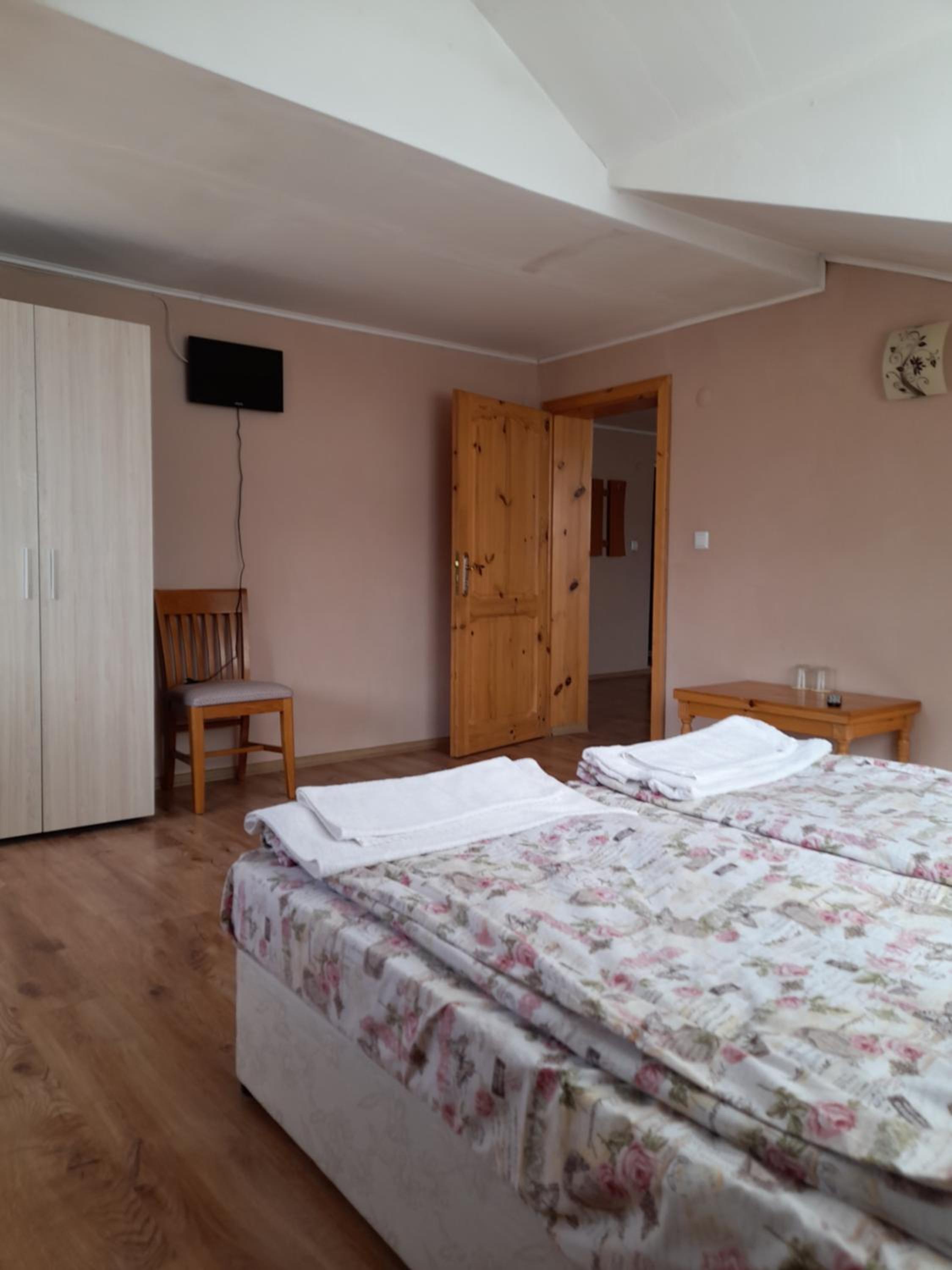 Yana Guest House