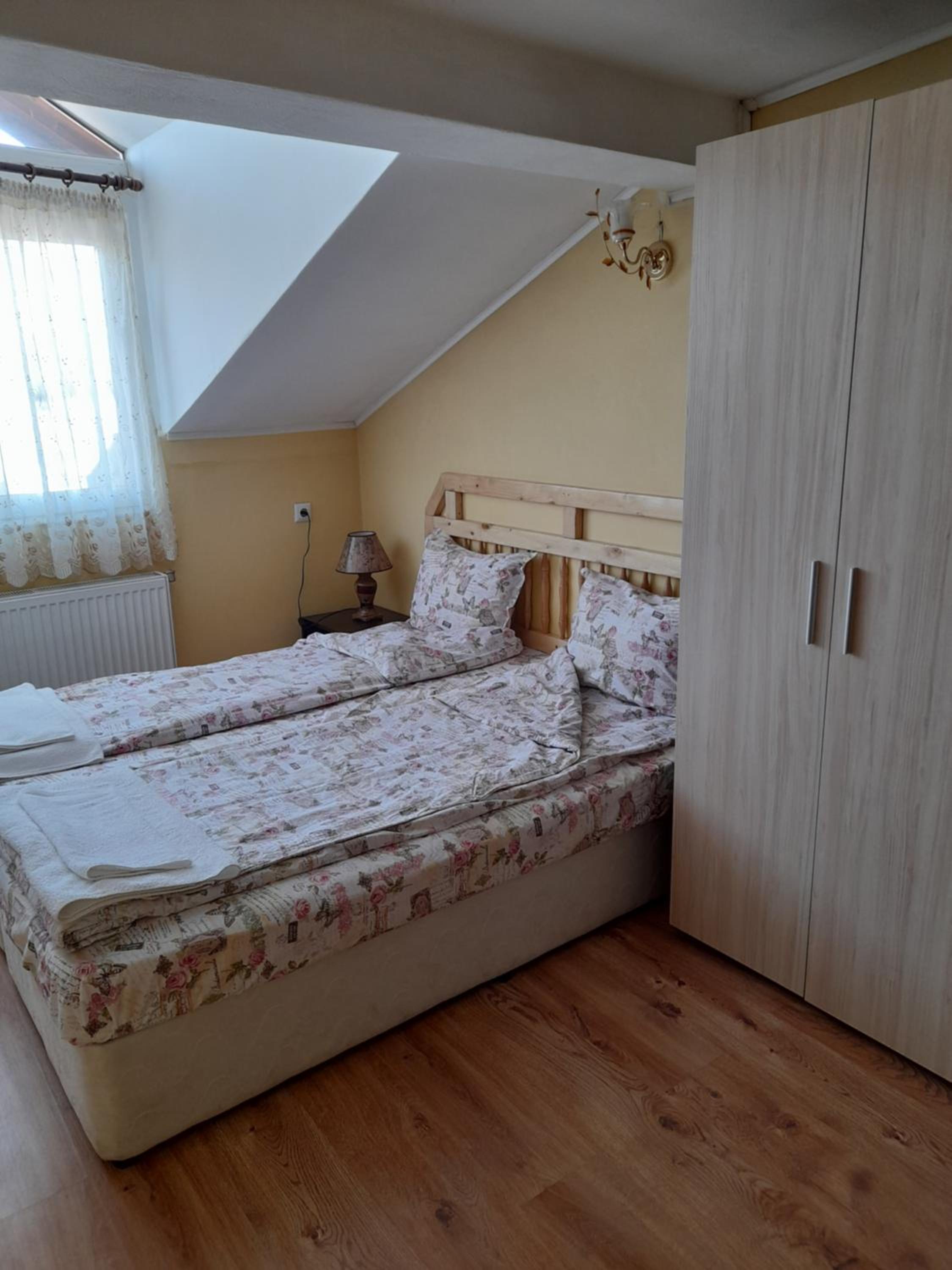 Yana Guest House