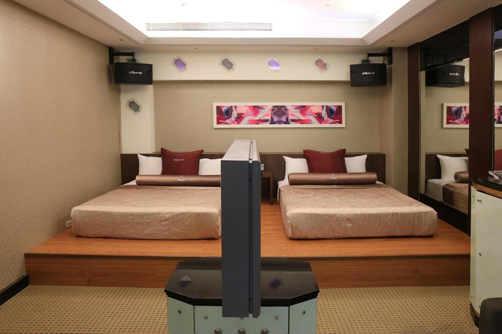 In-stone Motel