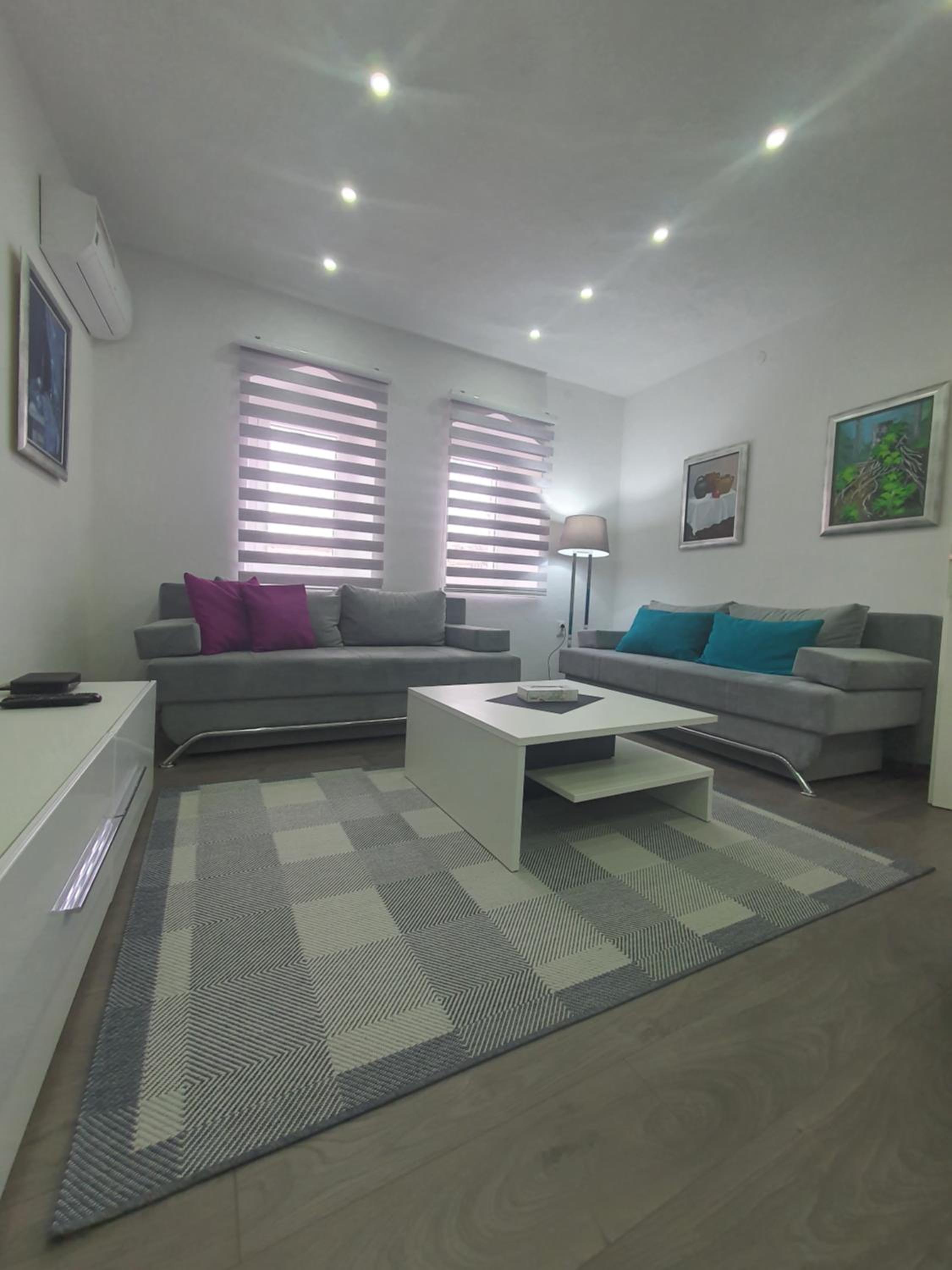 Apartman DIN