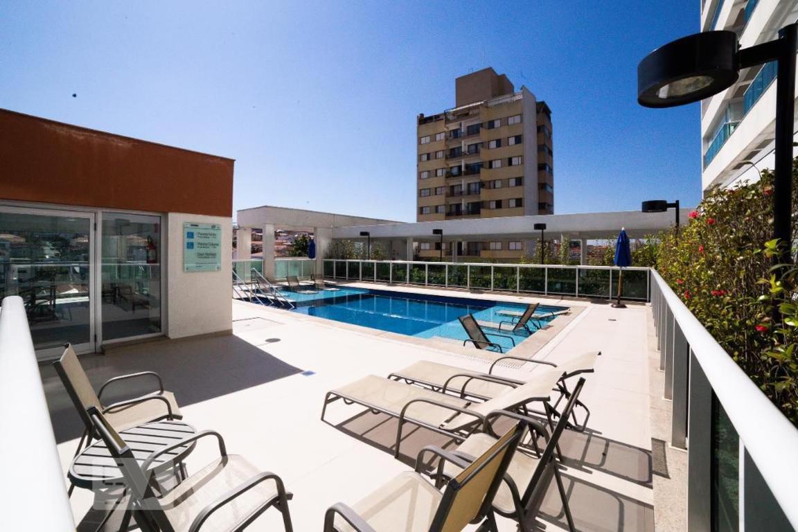 Loft com vista para aeroporto, tela de proteção 1 vaga e lazer completo