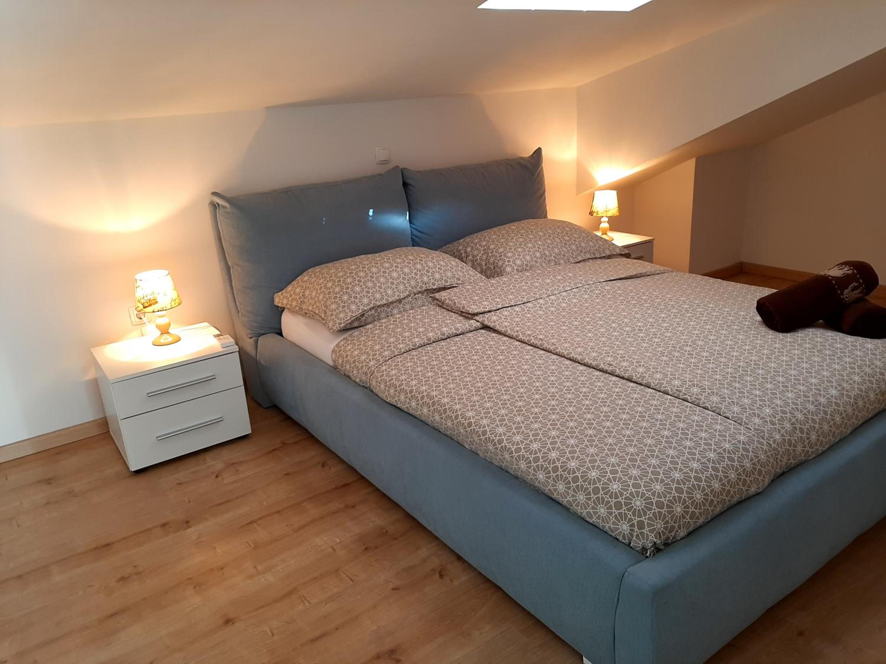 Red Rose Apartment view 5