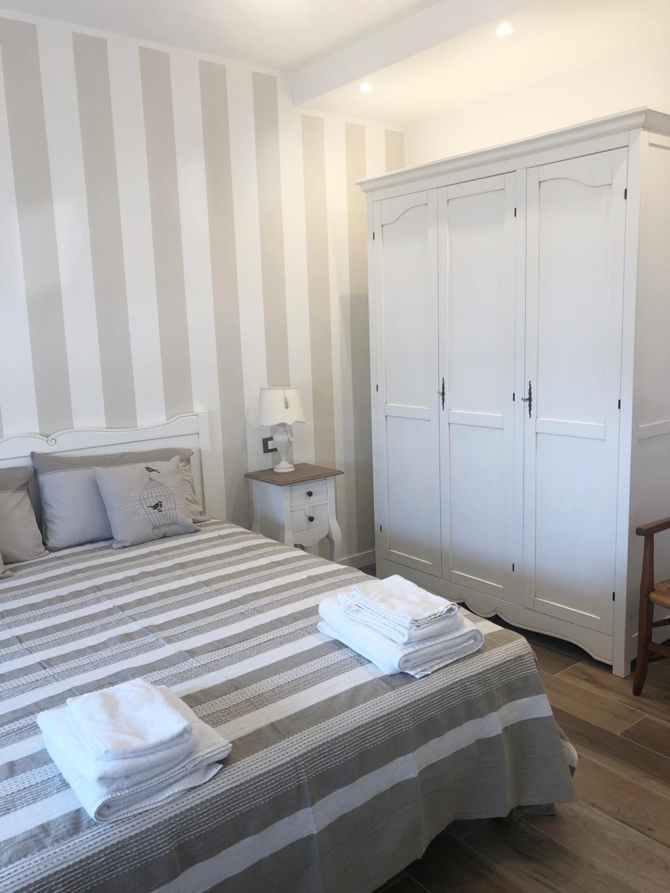 La Rosa Bianca en Rozzano — hotel room